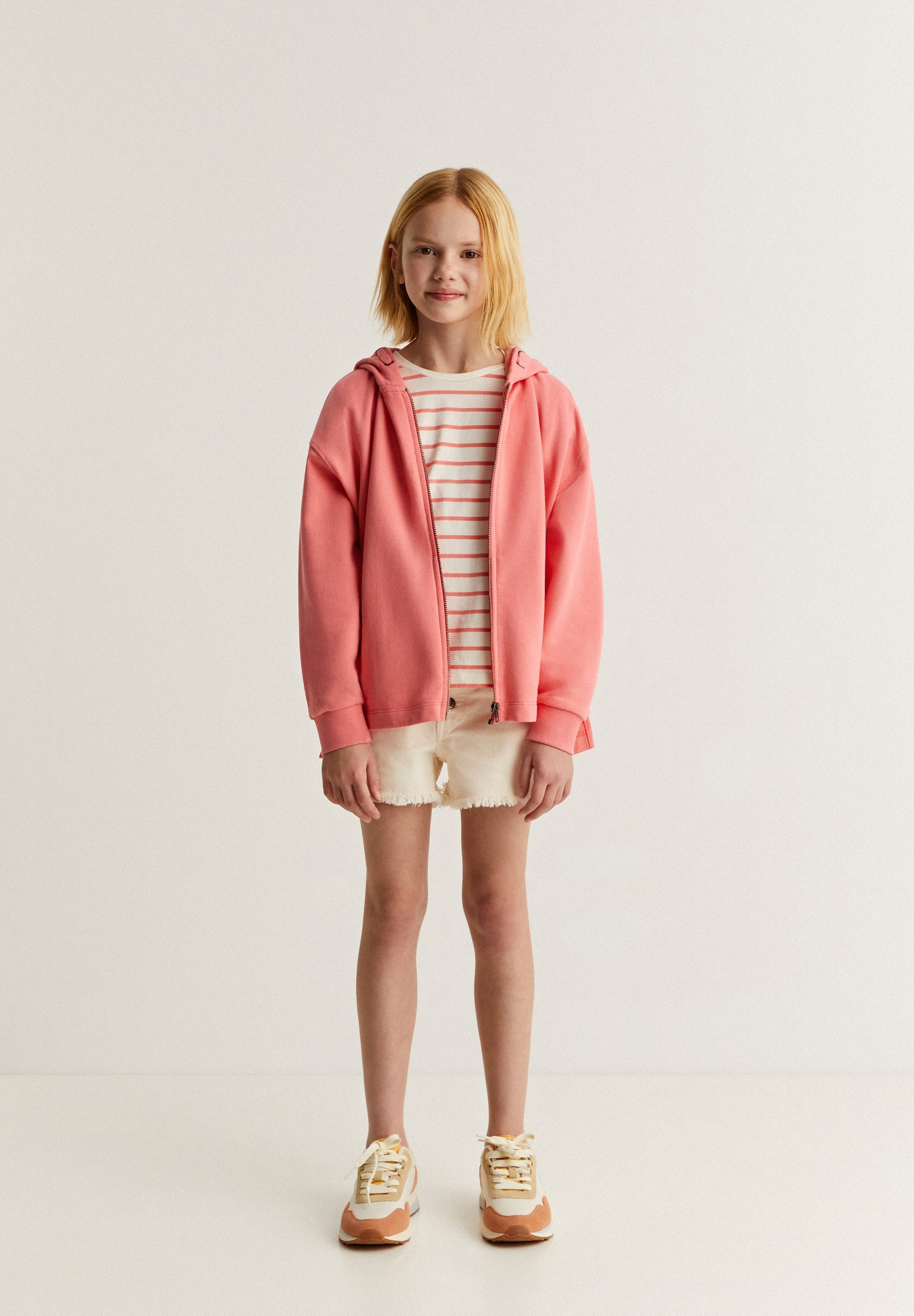 SUDADERA CREMALLERA CAPUCHA