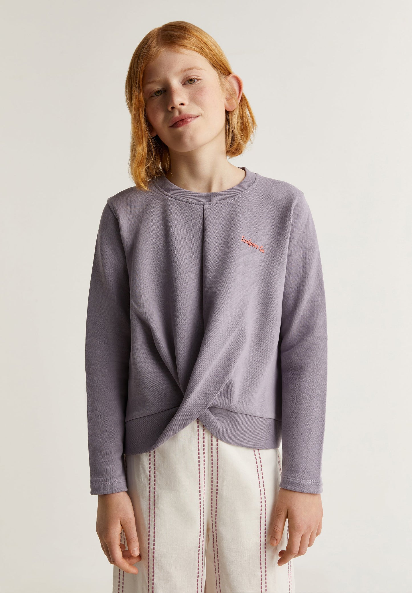 SUDADERA DETALLE NUDO
