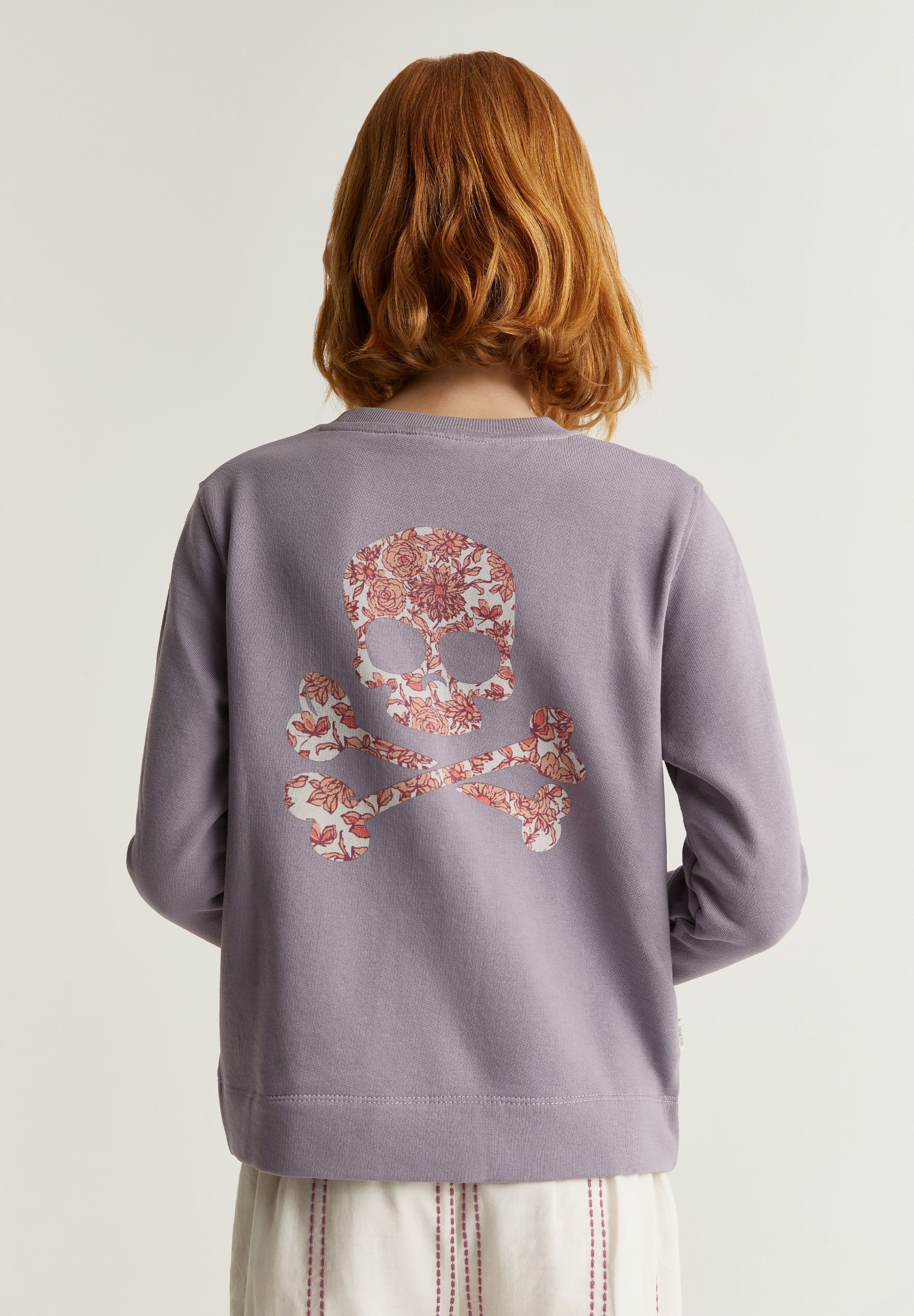 SUDADERA DETALLE NUDO