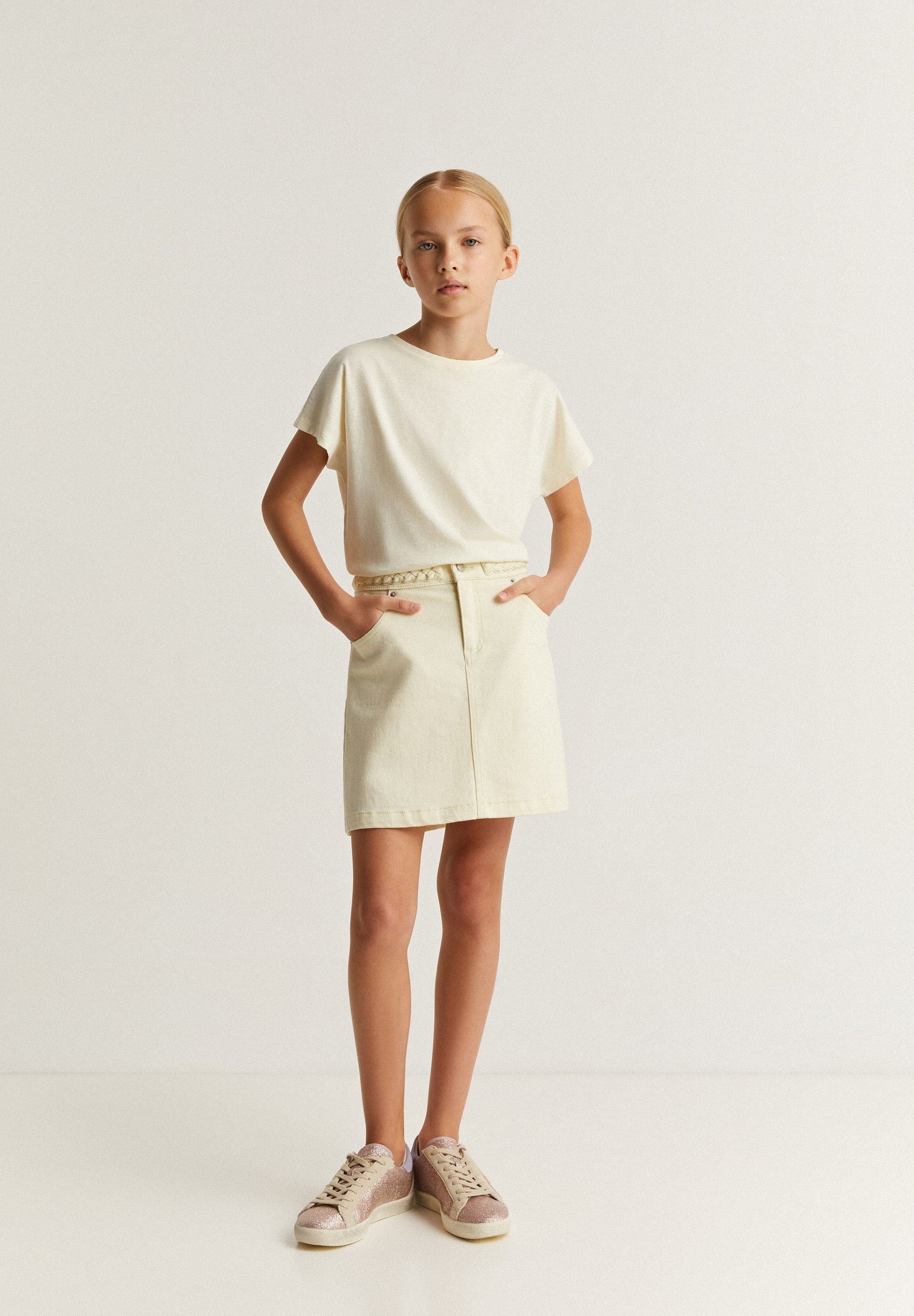 FALDA DETALLE TENZADO CINTURA