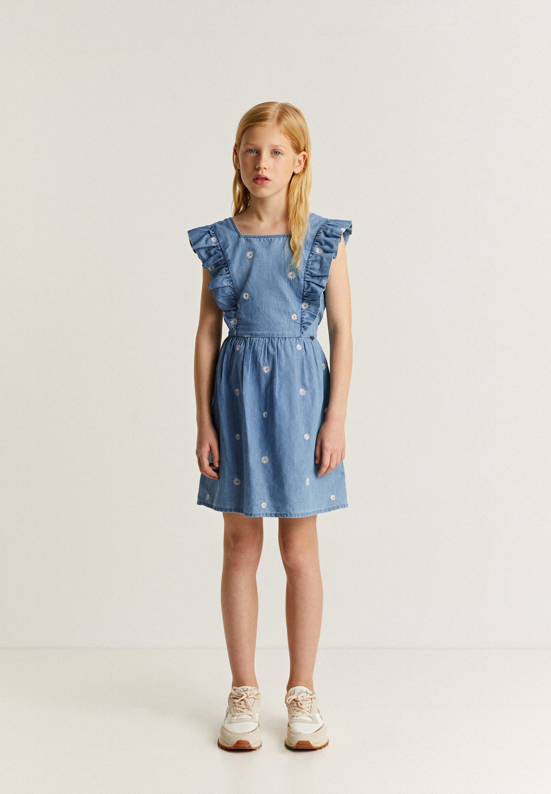 VESTIDO DENIM BORDADO
