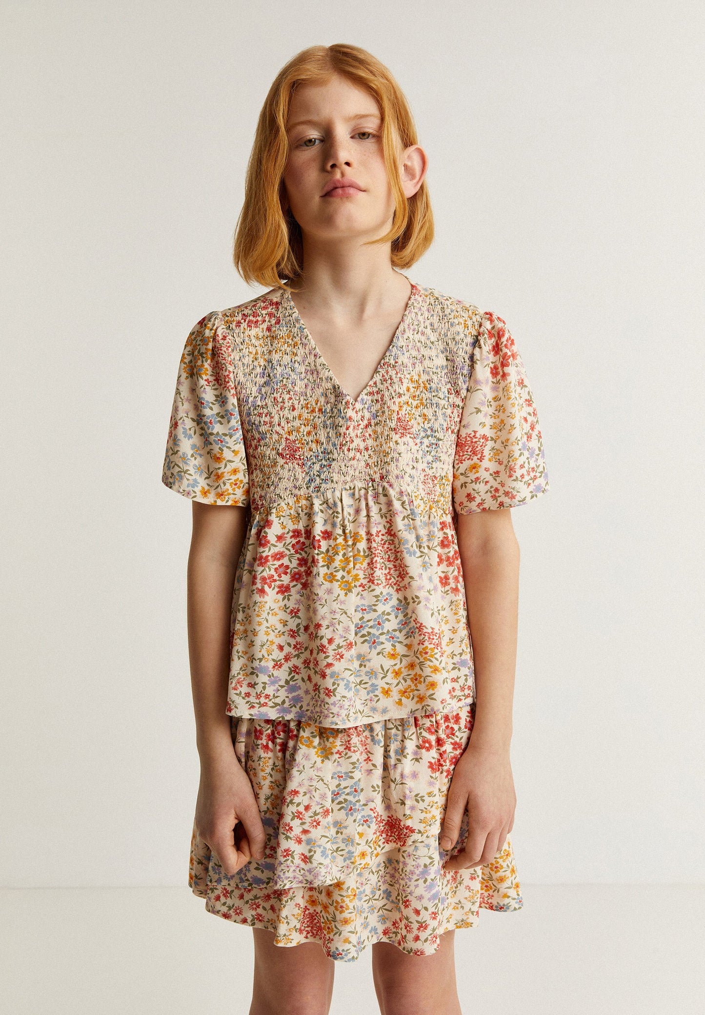 BLUSA FLORES NIDO ABEJA
