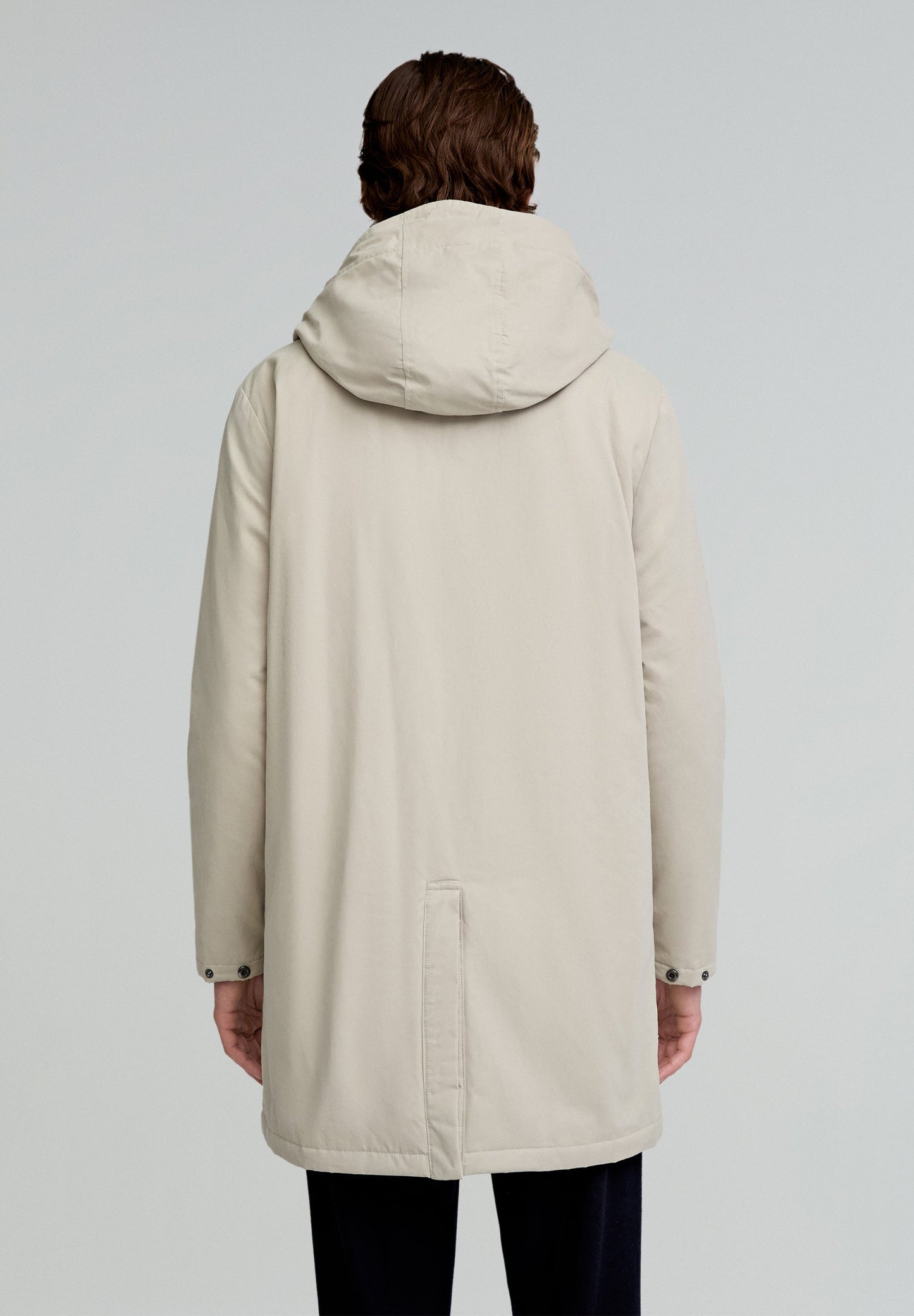 PARKA TIPO TRENCH CAPUCHA DESMONTABLE