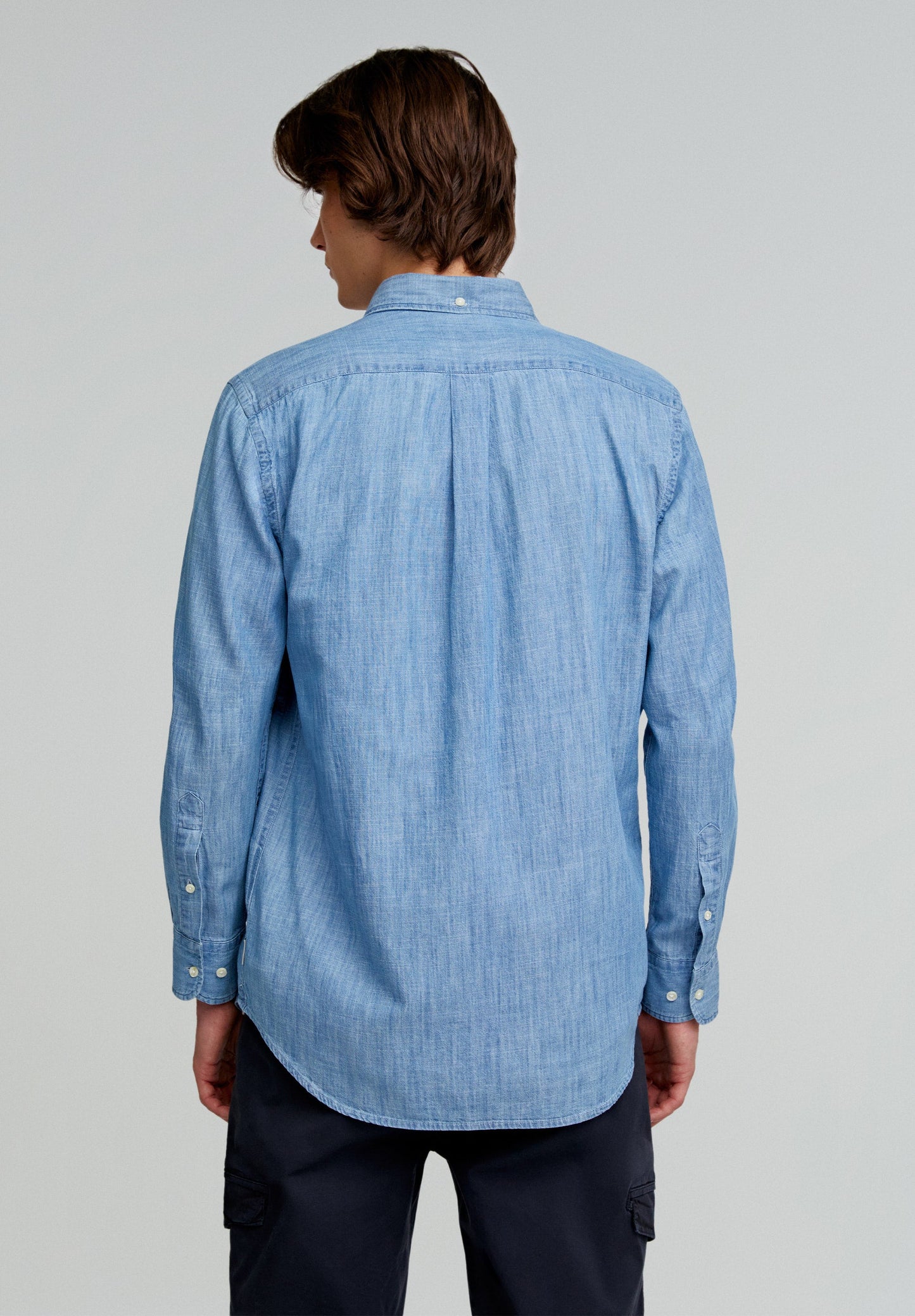 CAMISA DENIM CALAVERA CUELLO BOTONES