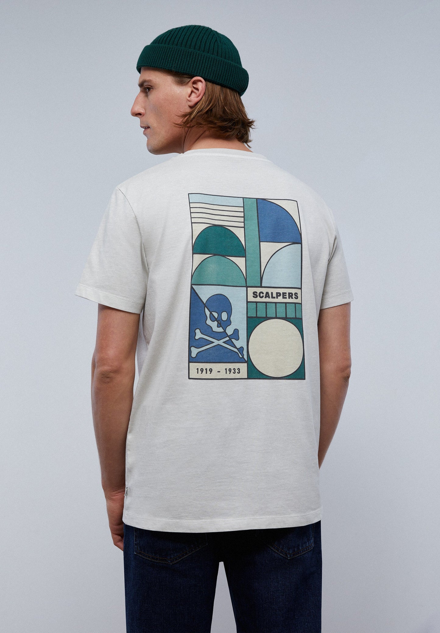 CAMISETA PRINT TRASERO GEOMÉTRICO
