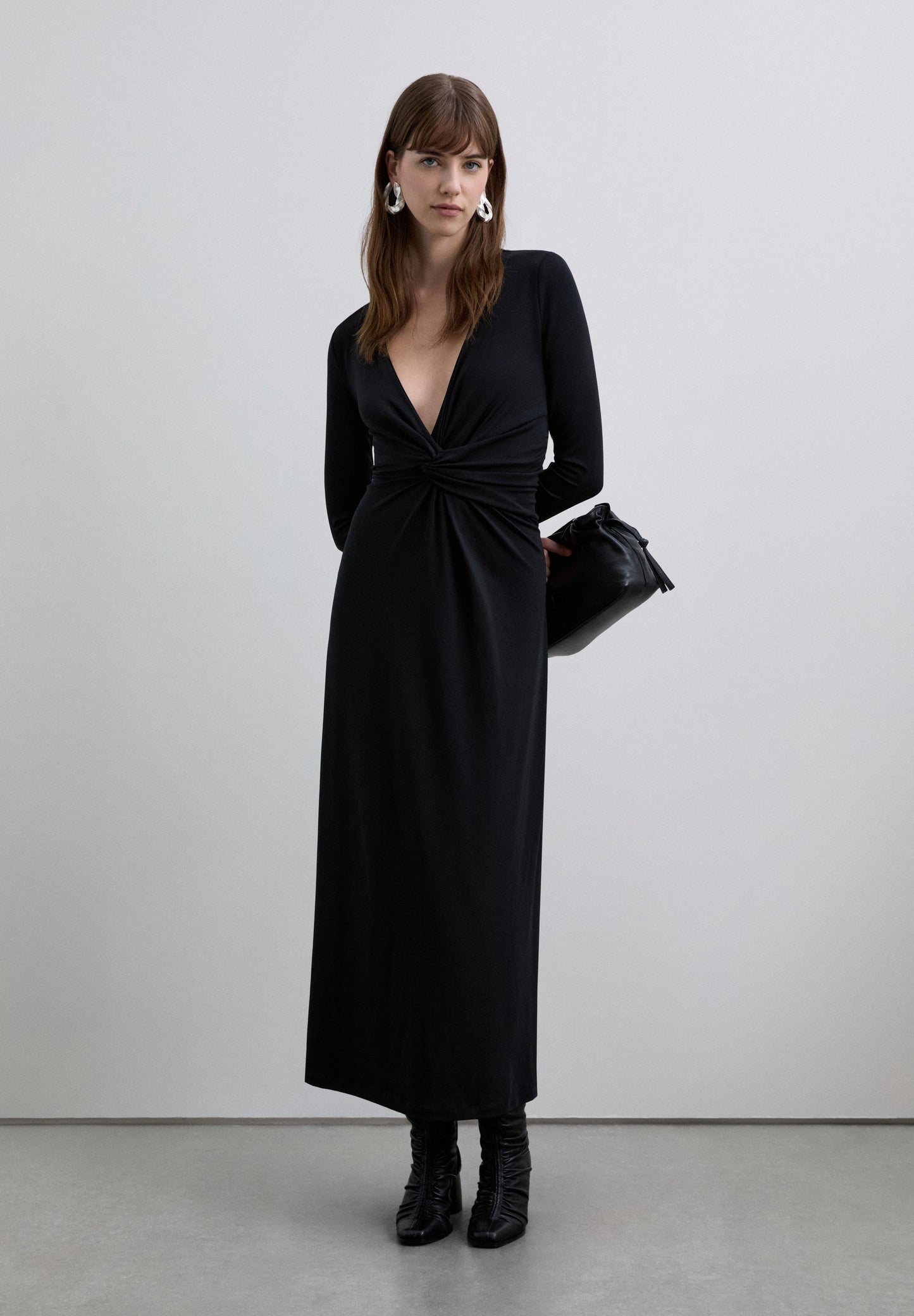 VESTIDO MIDI NUDO