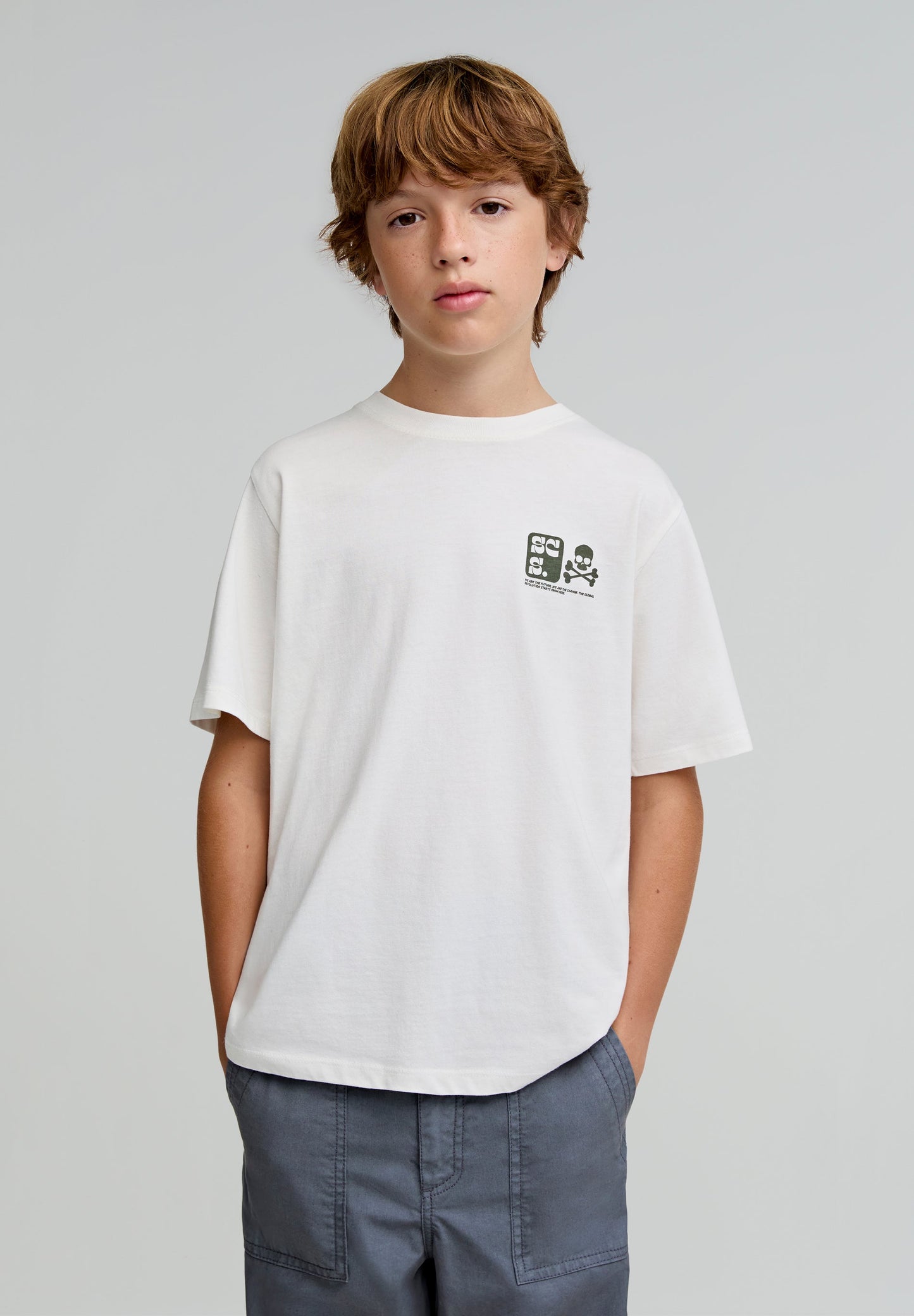 CAMISETA PRINT CONTRASTE