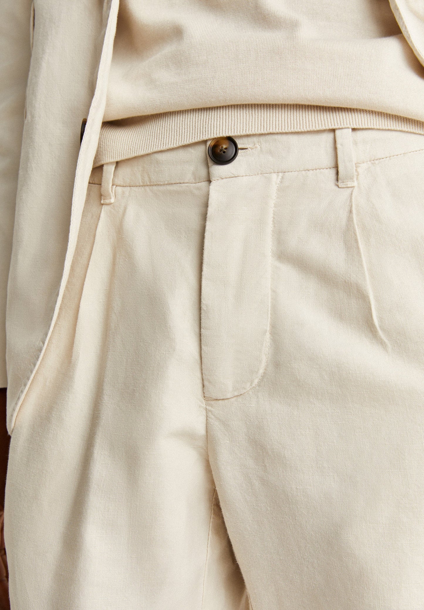PANTALÓN PINZAS LINO