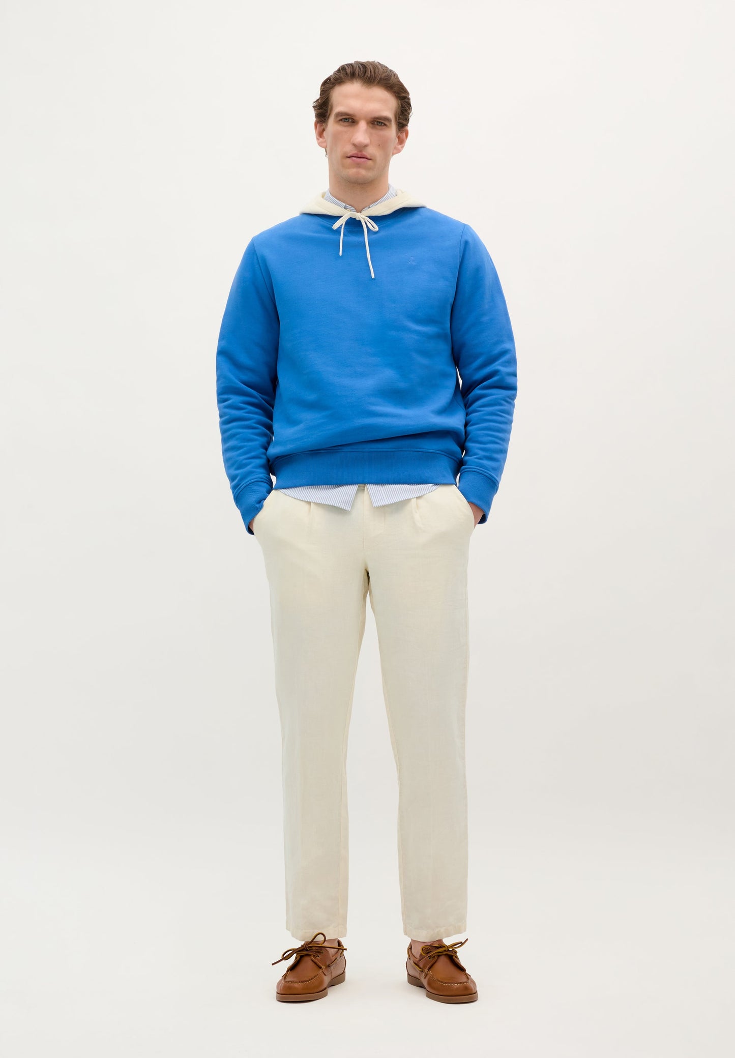 POLERÓN BÁSICO CALAVERA BORDADA