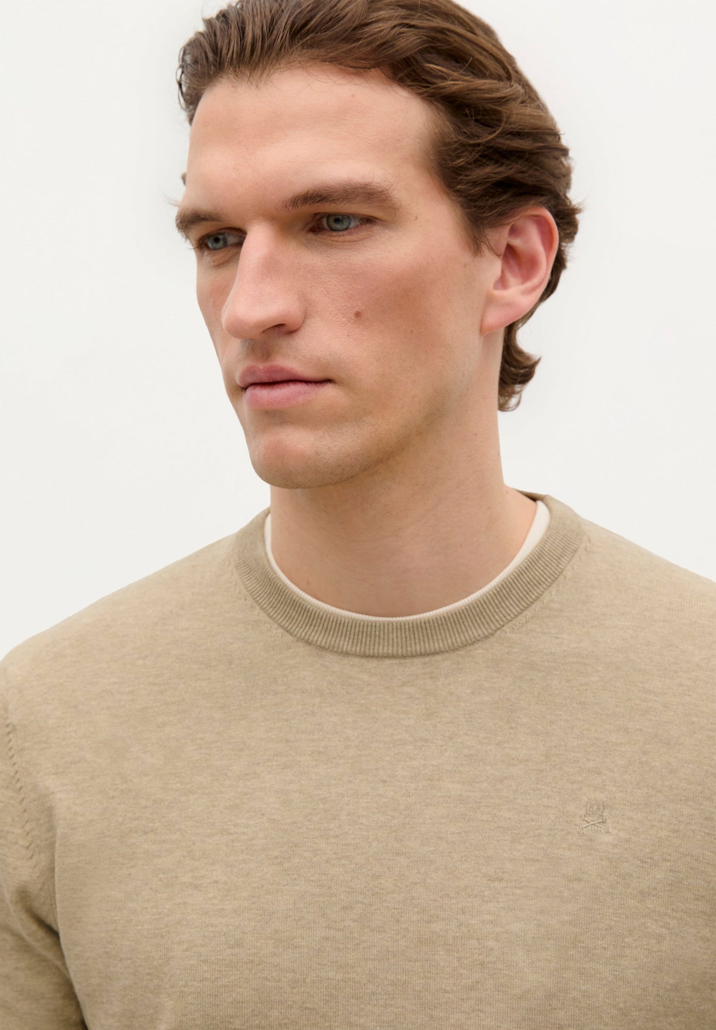 JERSEY CUELLO REDONDO CALAVERA