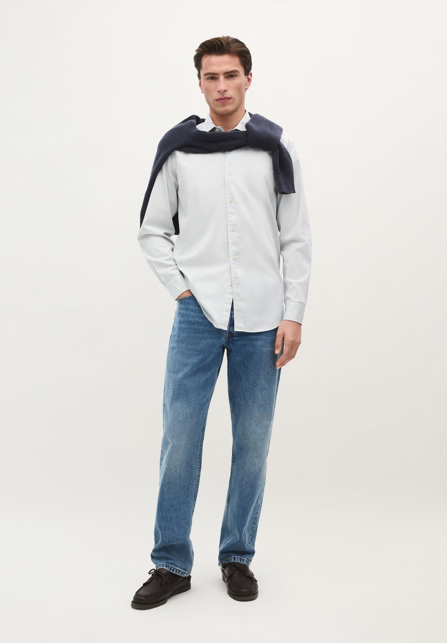 CAMISA CALAVERA BORDADA TONO