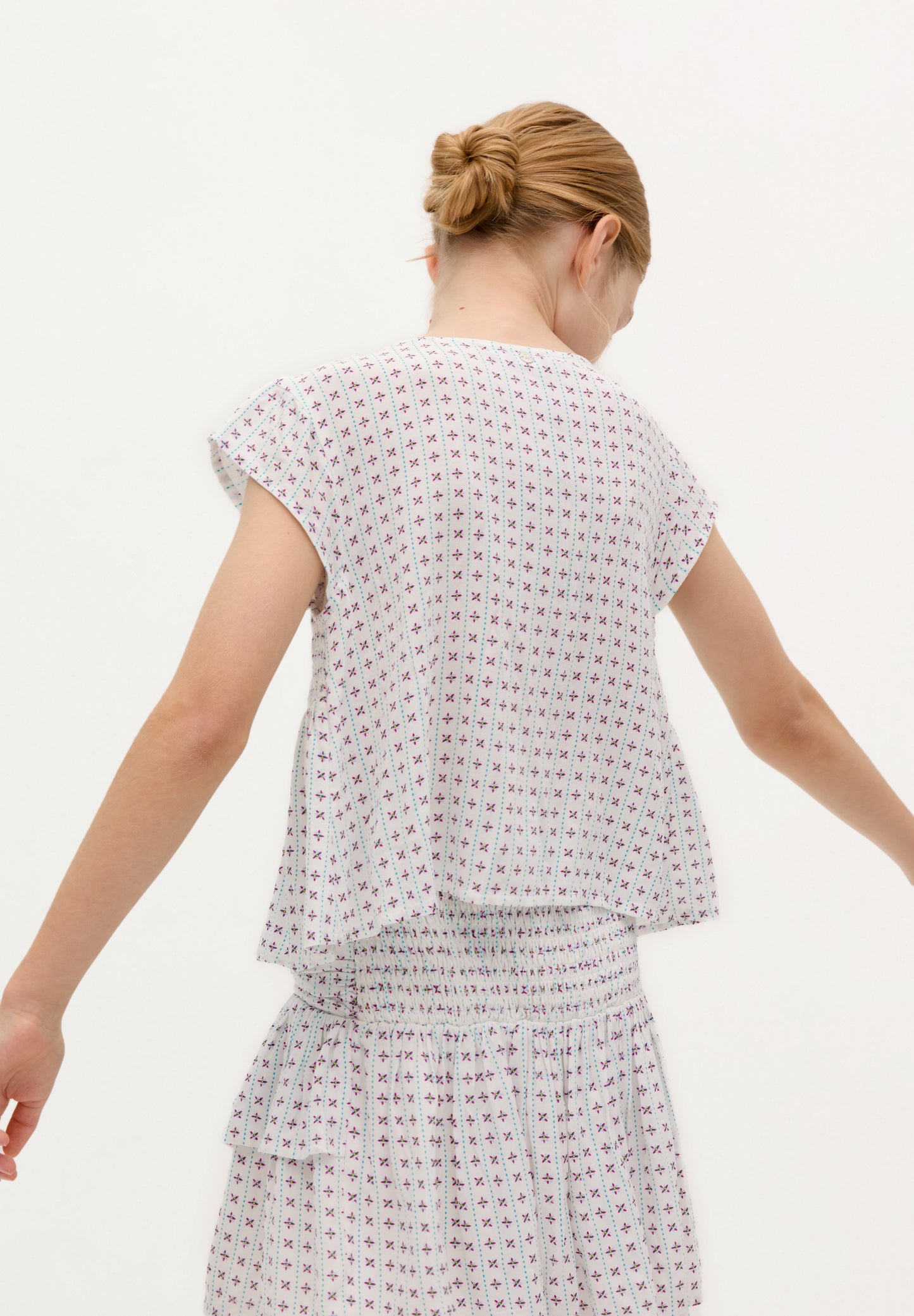 BLUSA NIDO DE ABEJA