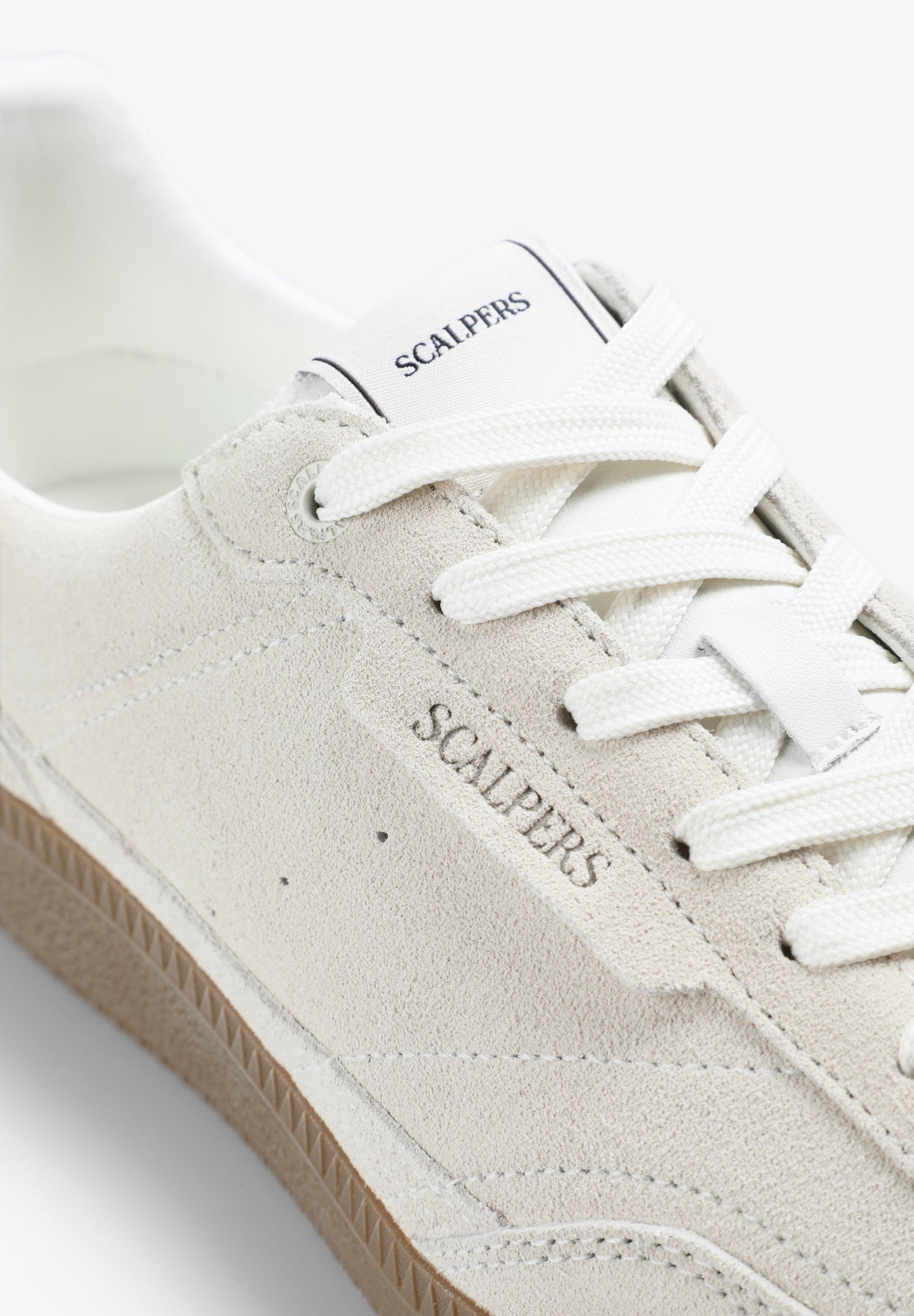 ZAPATILLA BAJA RETRO - Scalpers