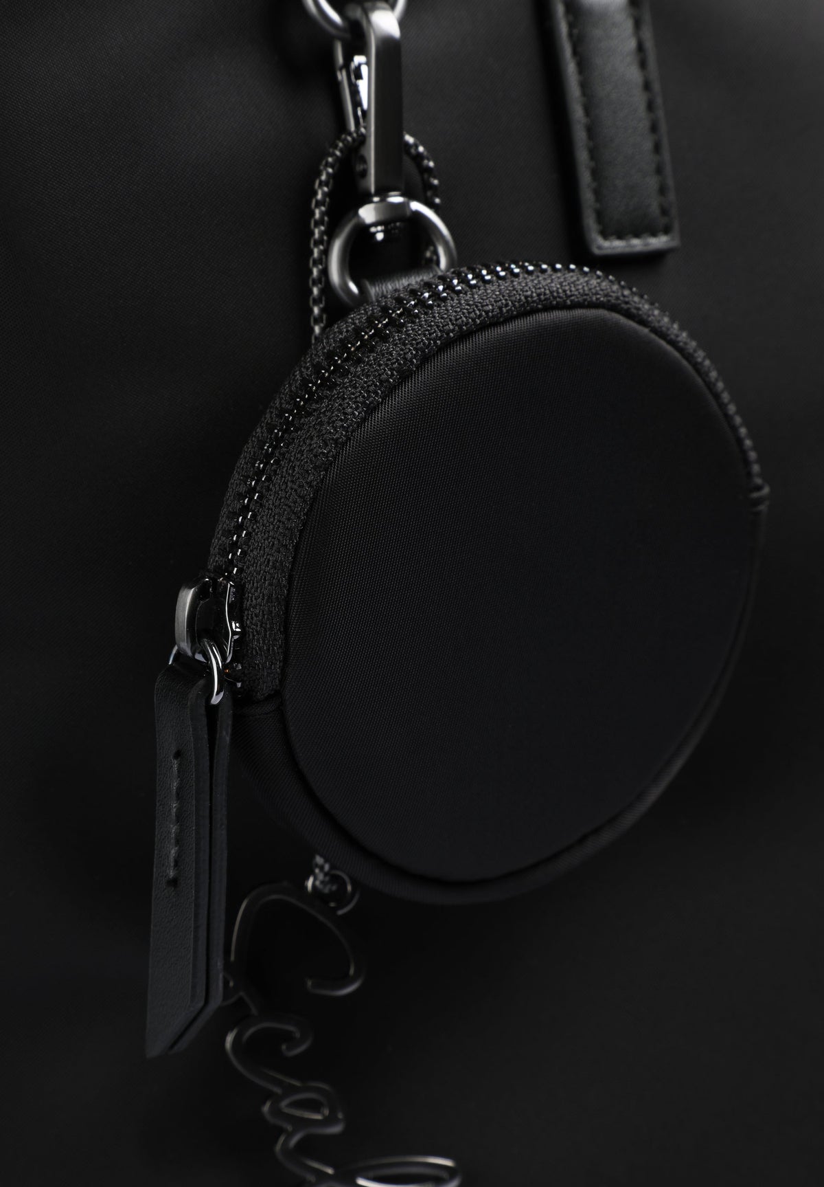 BOLSO SHOPPER CHARM LOGO