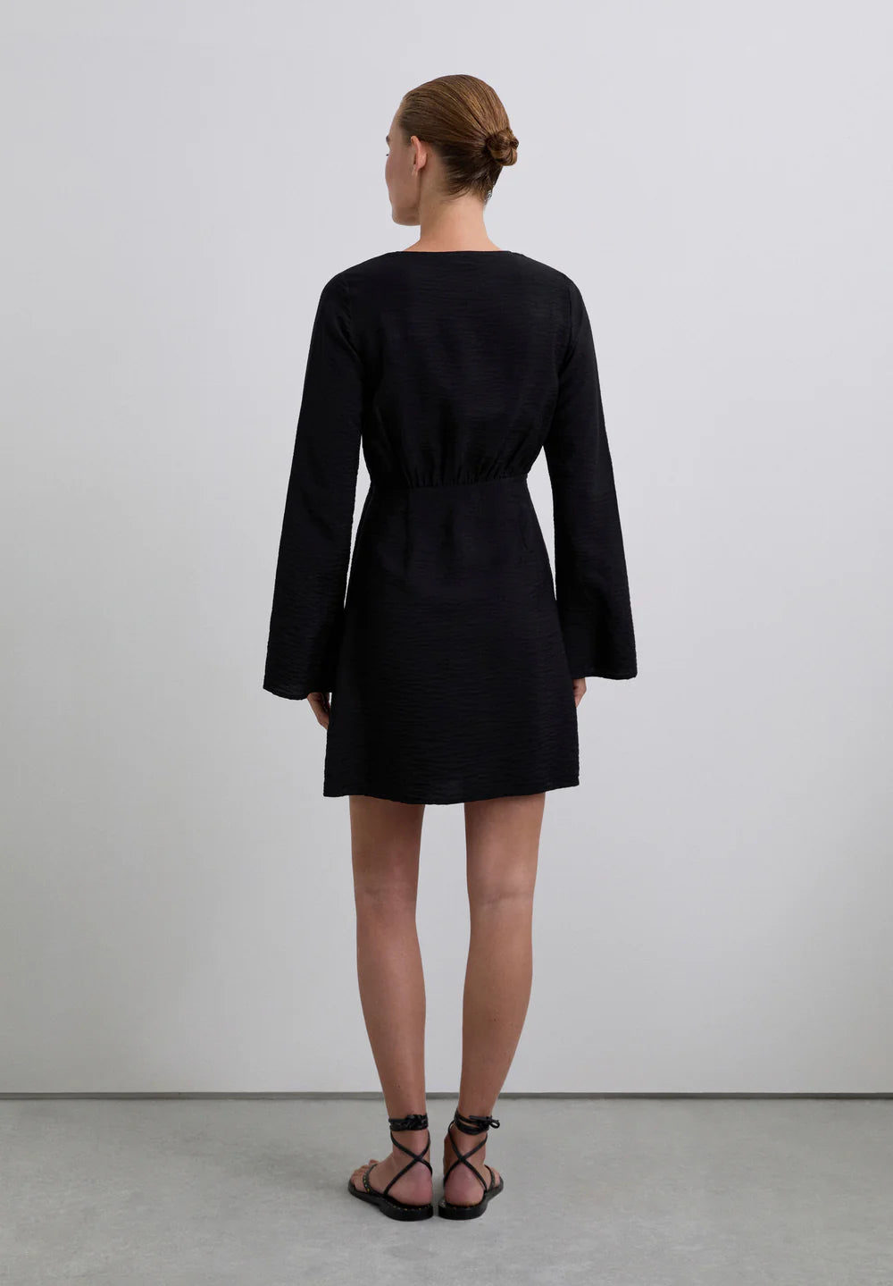 SCRAY KNOT SHORT DRESS