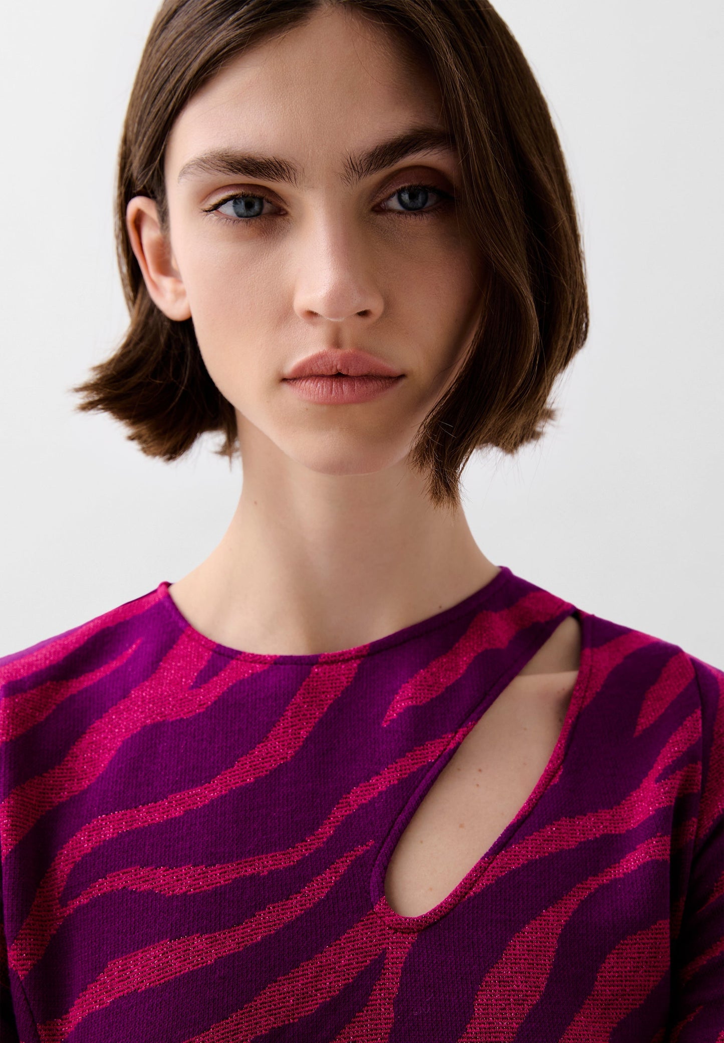 VESTIDO ABERTURAS ANIMAL PRINT