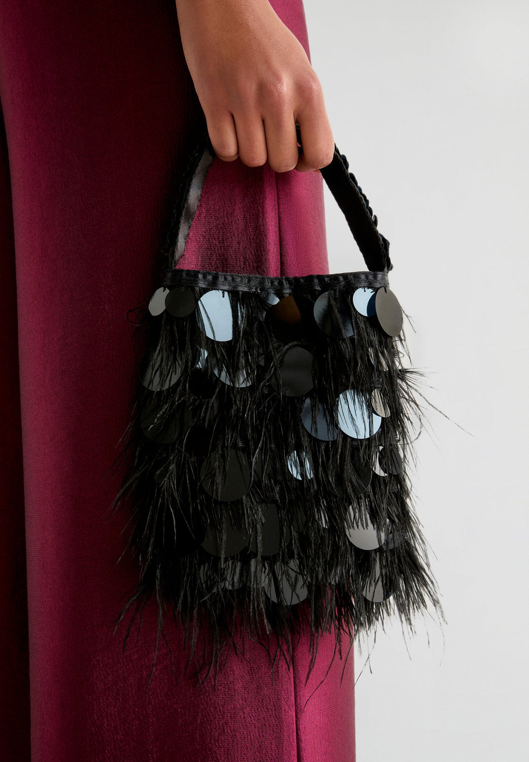 BOLSO PLUMAS Y LENTEJUELAS - Scalpers