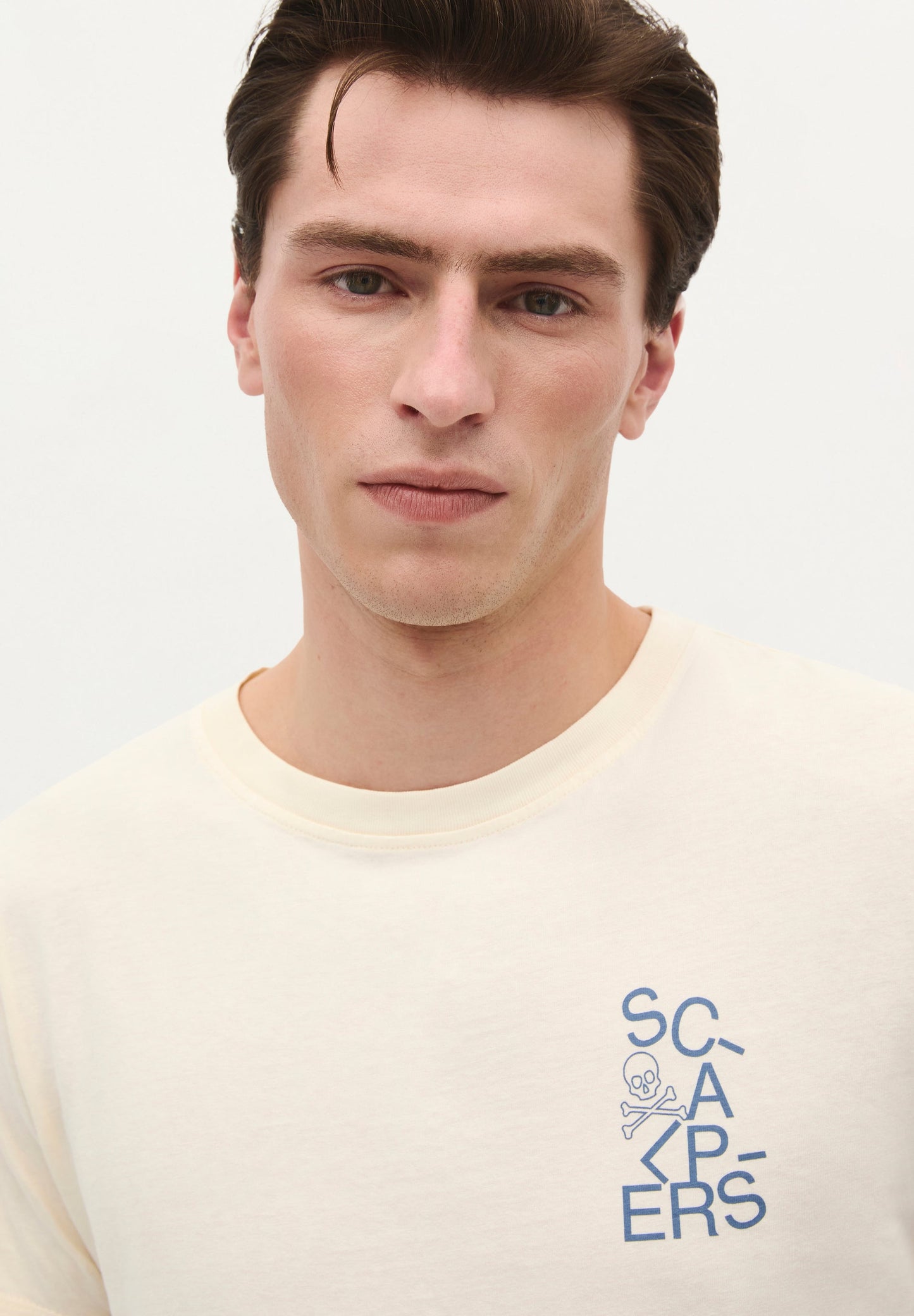 POLERA LOGO CALAVERA