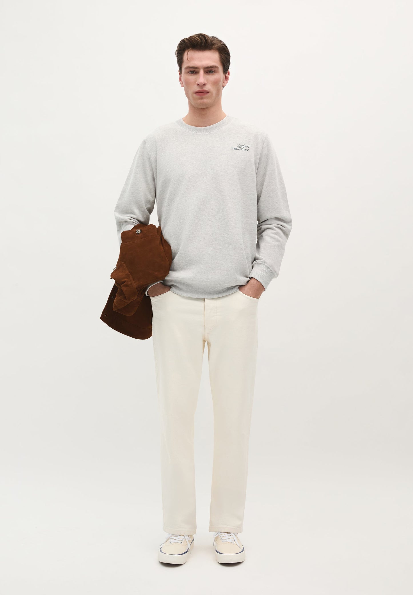 POLERÓN BORDADO PECHO