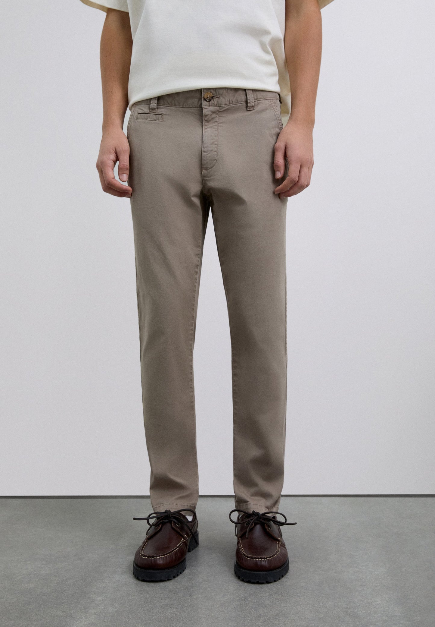 PANTALÓN CHINO CASUAL - Scalpers