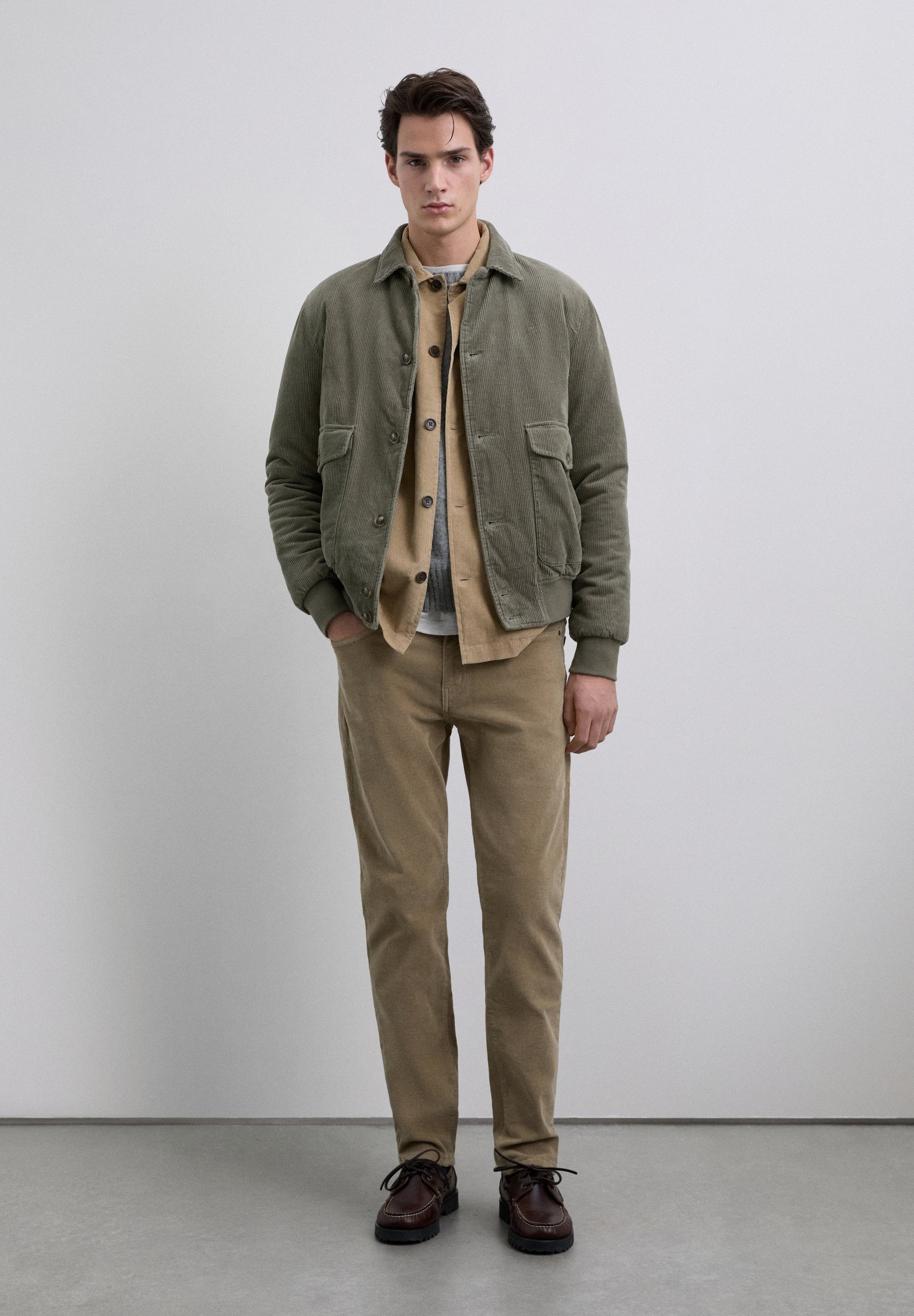 PANTALONES PANA REGULAR FIT