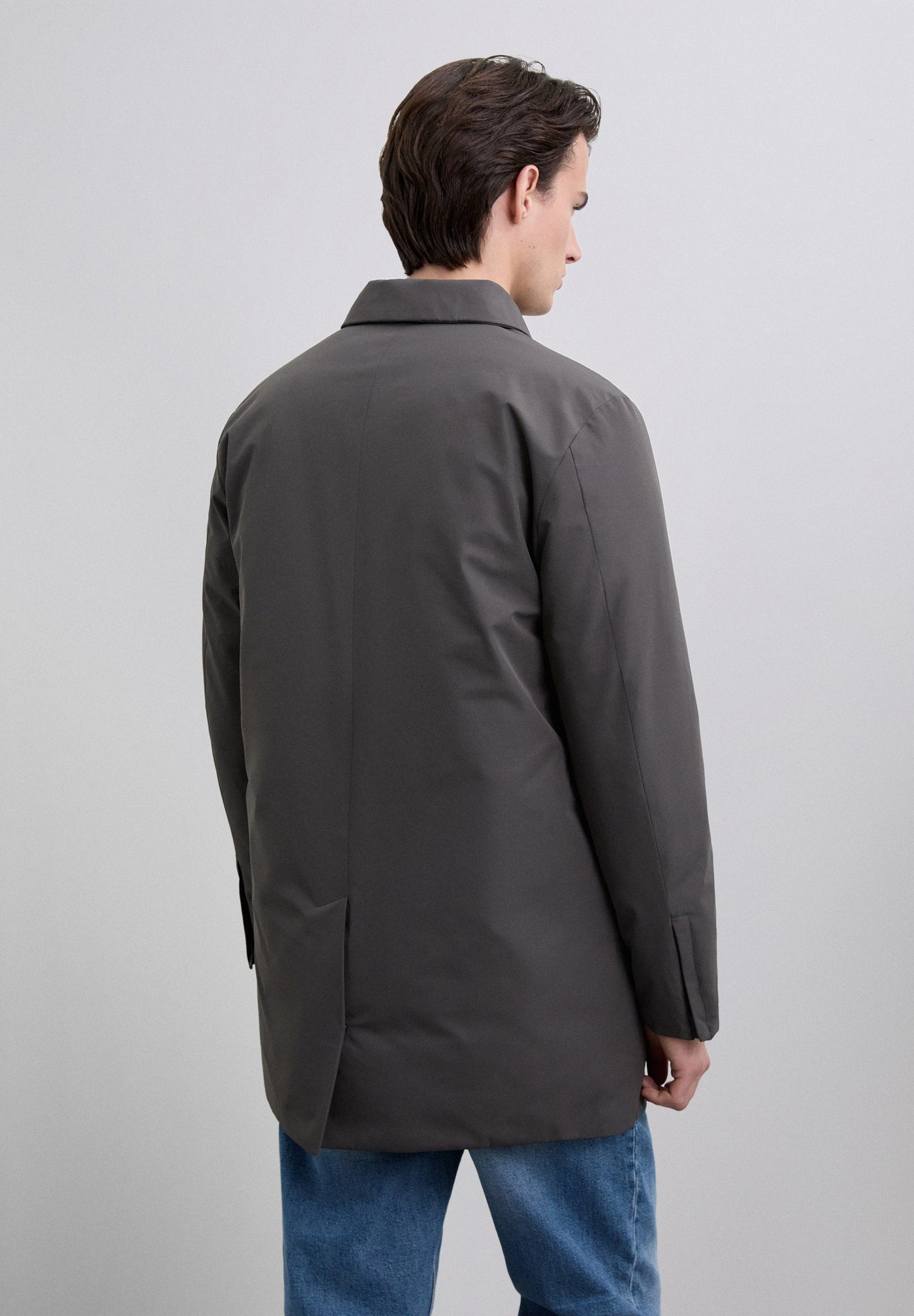 PARKA TÉCNICA BOLSILLOS CAPUCHA