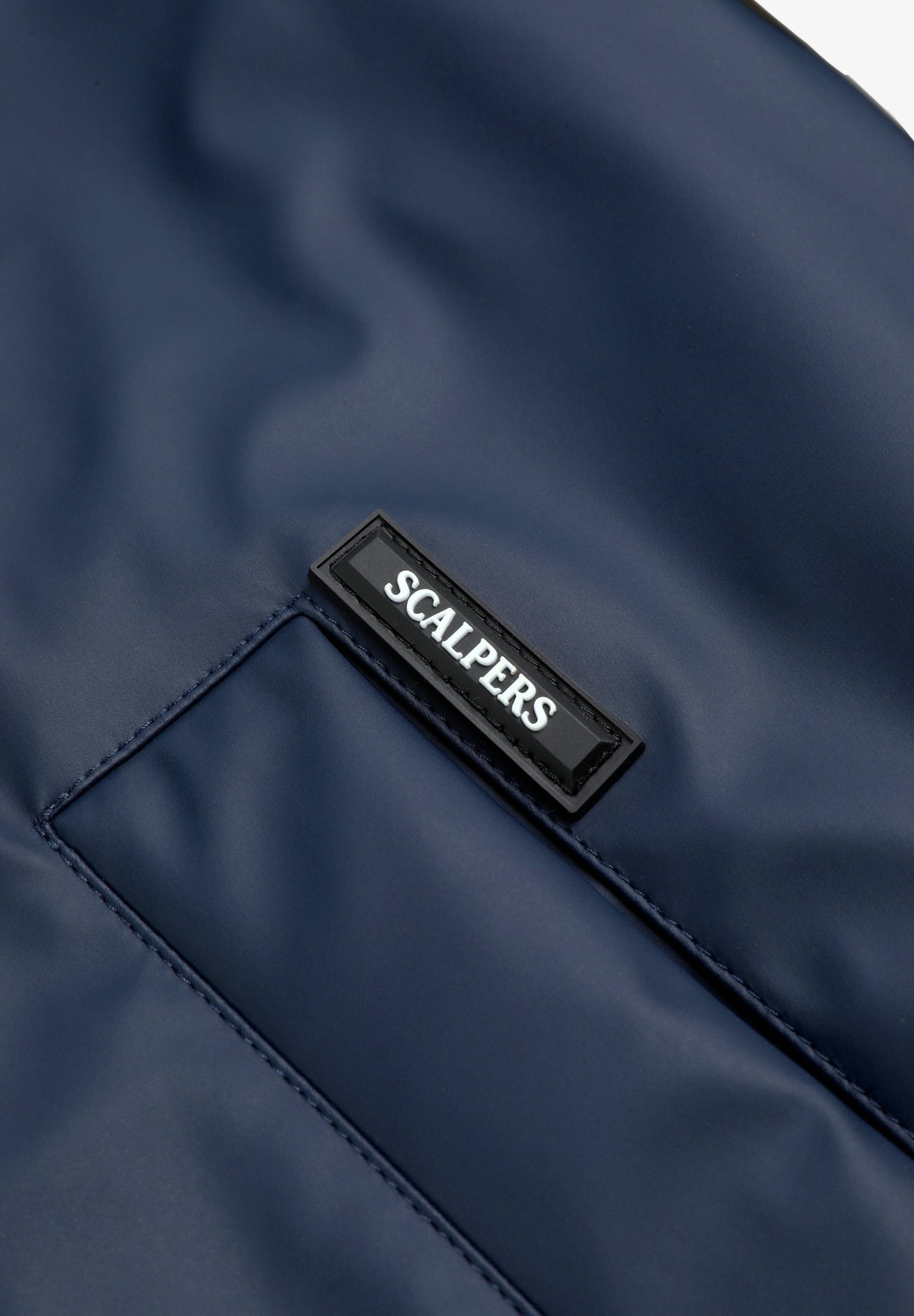 CHAQUETA CAPUCHA IMPERMEABLE - Scalpers