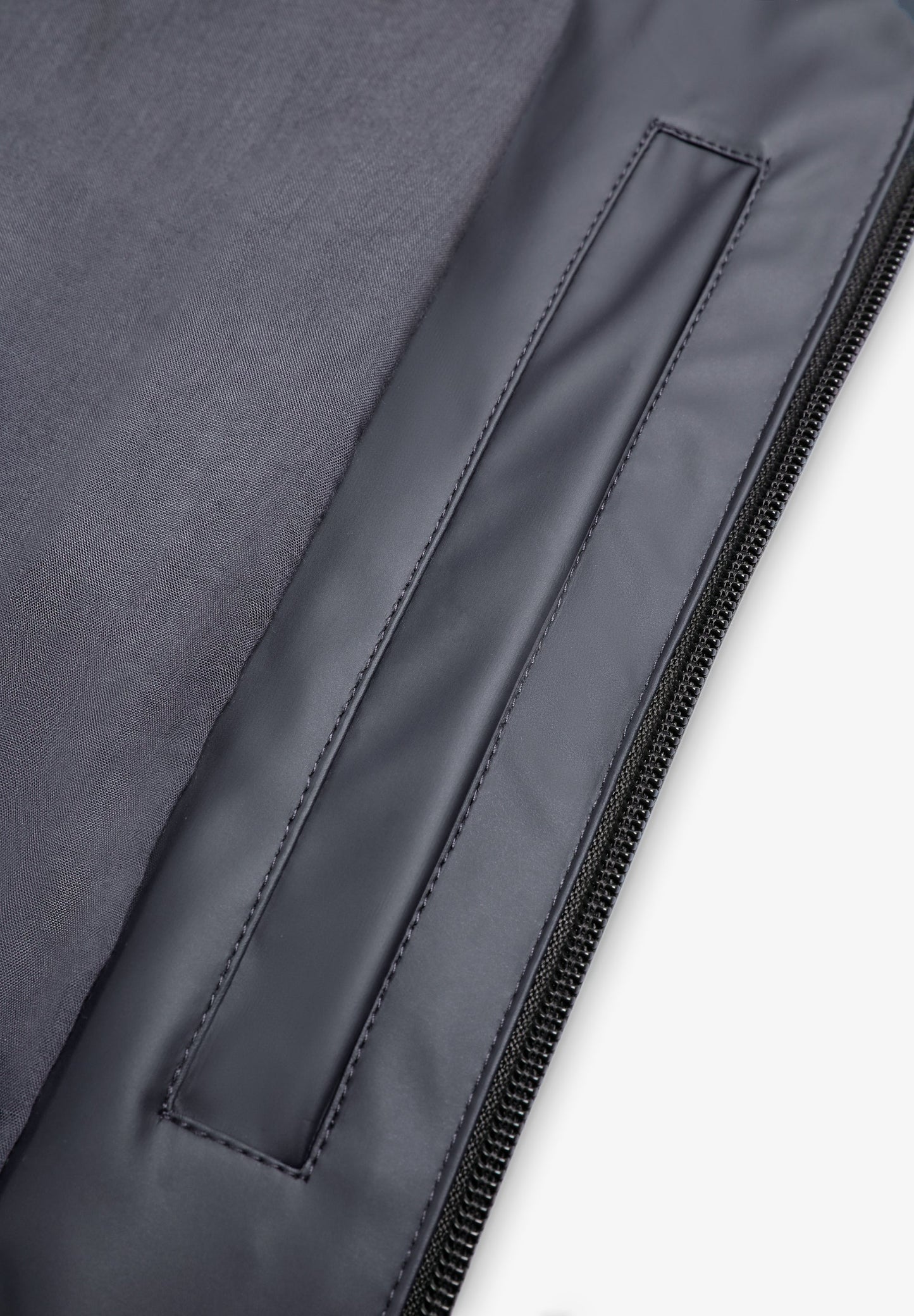 CHAQUETA IMPERMEABLE LOGO - Scalpers
