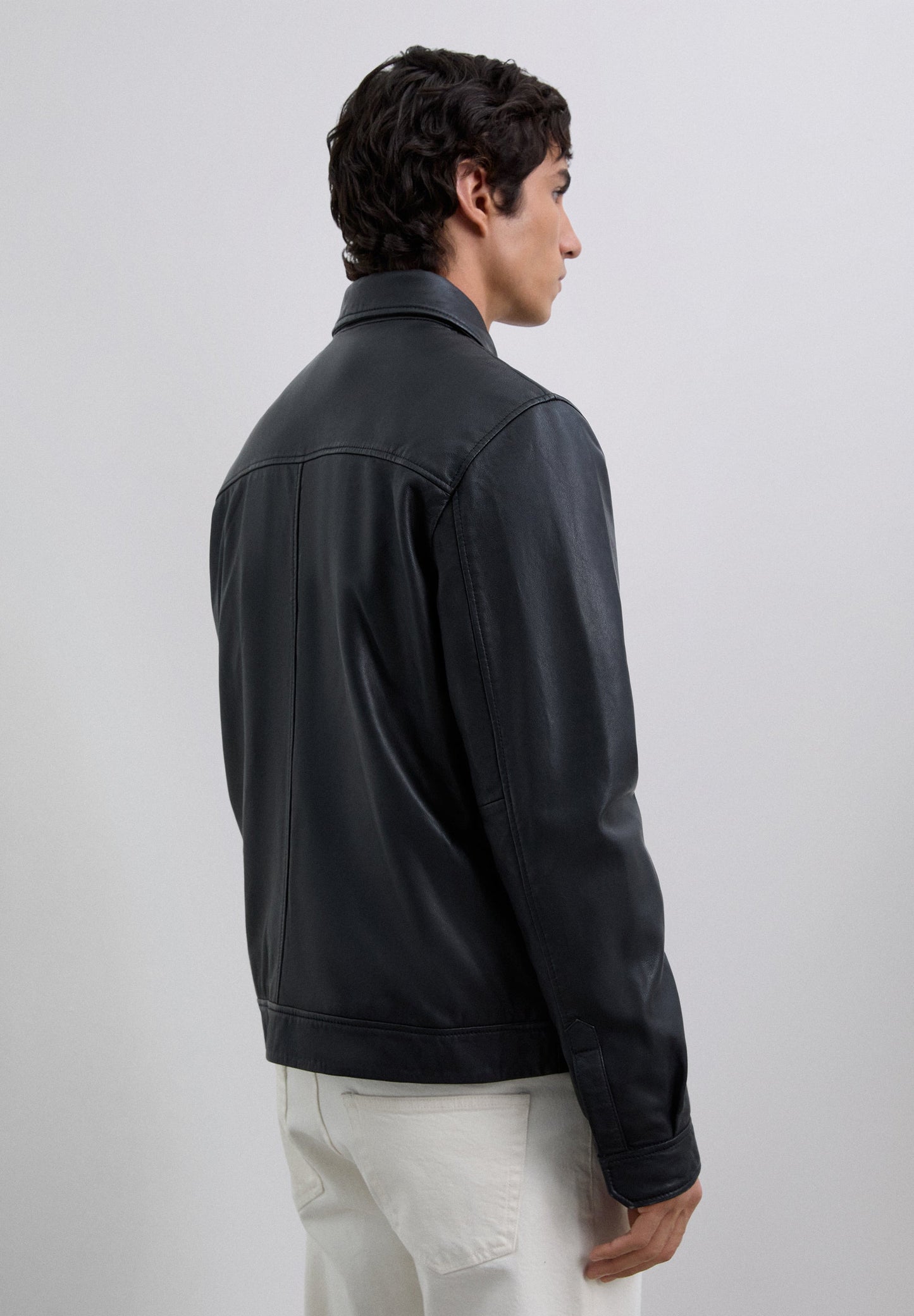 CHAQUETA PIEL CUELLO CAMISA - Scalpers