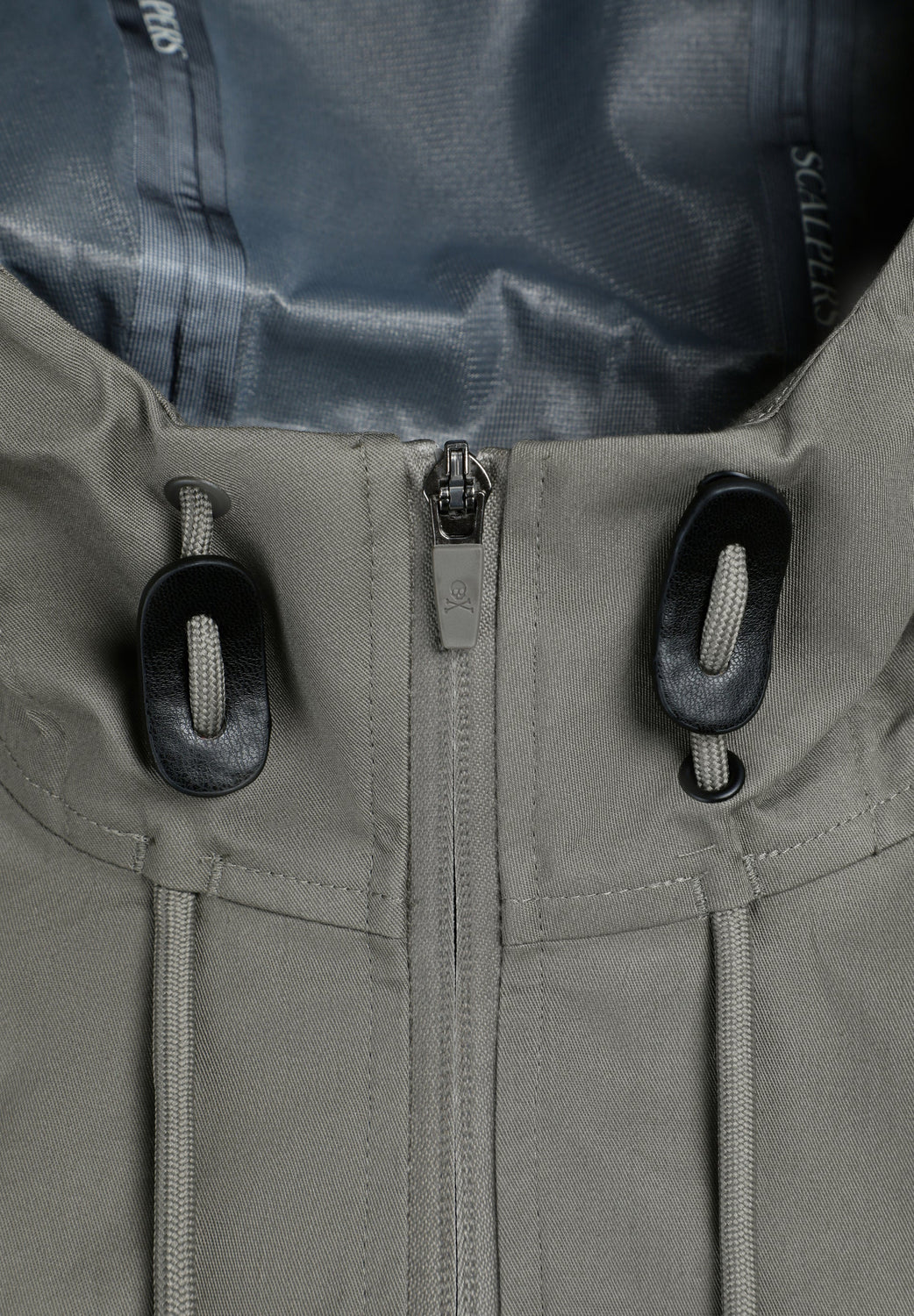 CHAQUETA IMPERMEABLE LOGO - Scalpers