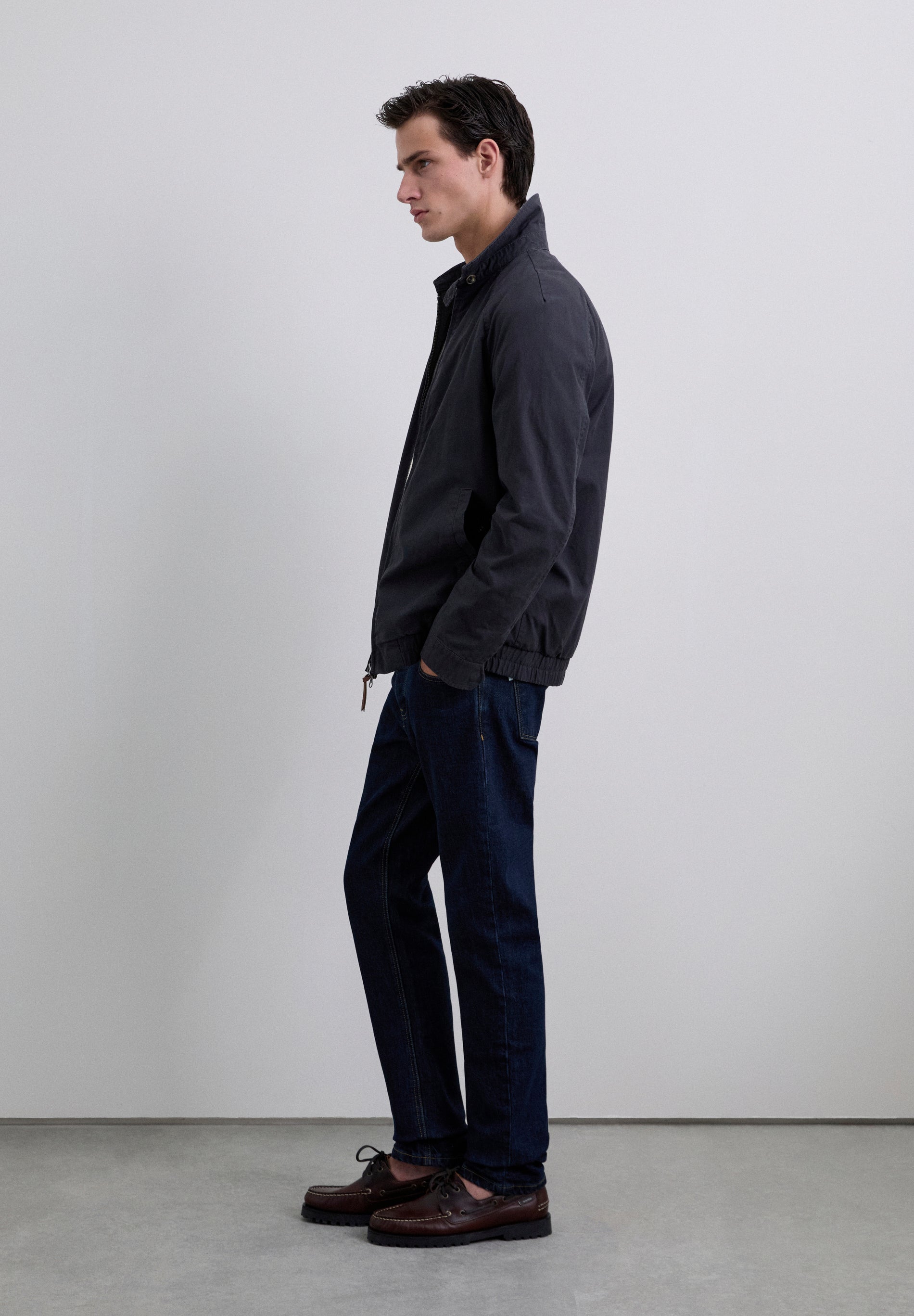 PANTALÓN VAQUERO SLIM FIT