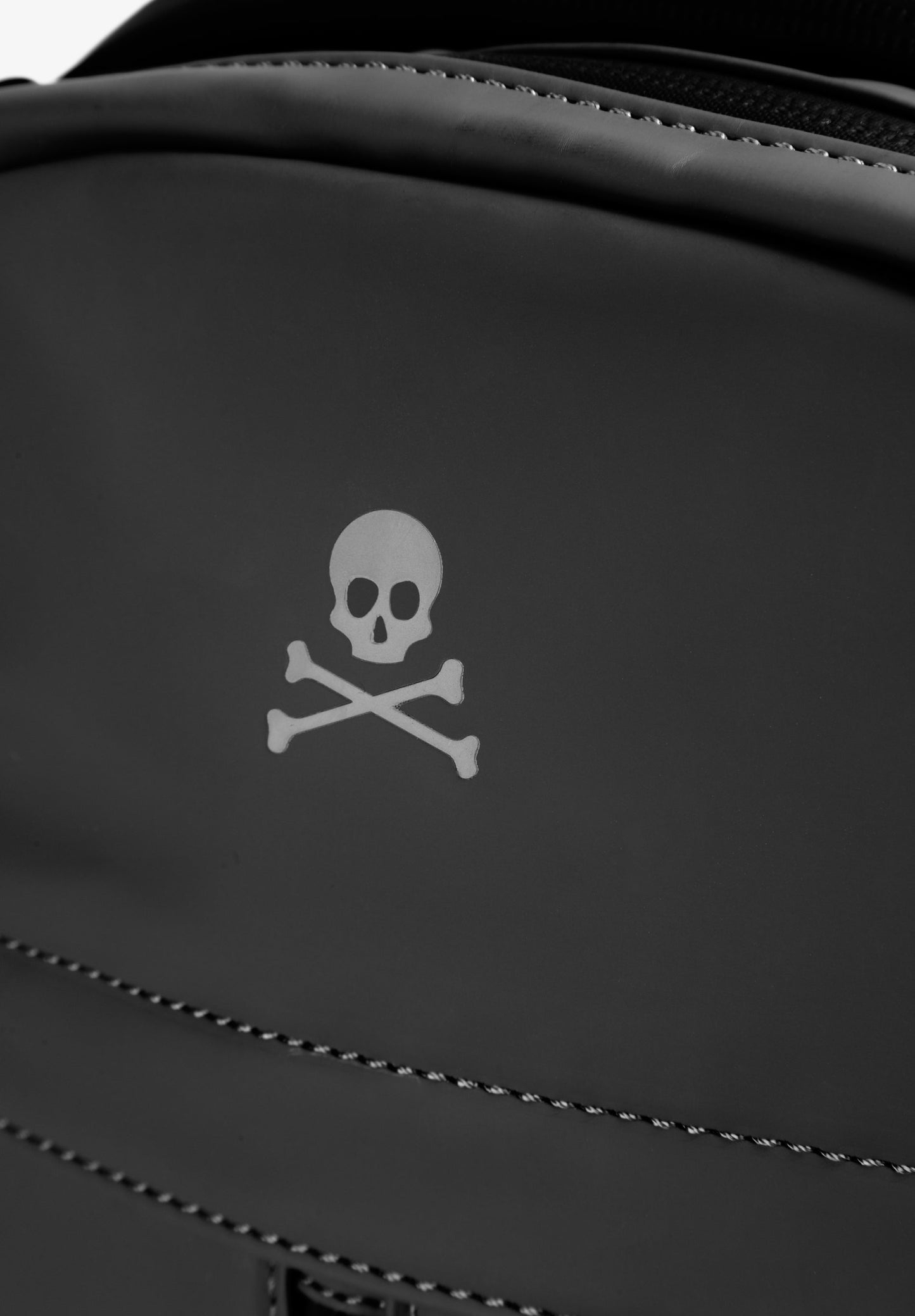 MOCHILA TÉCNICA CALAVERA