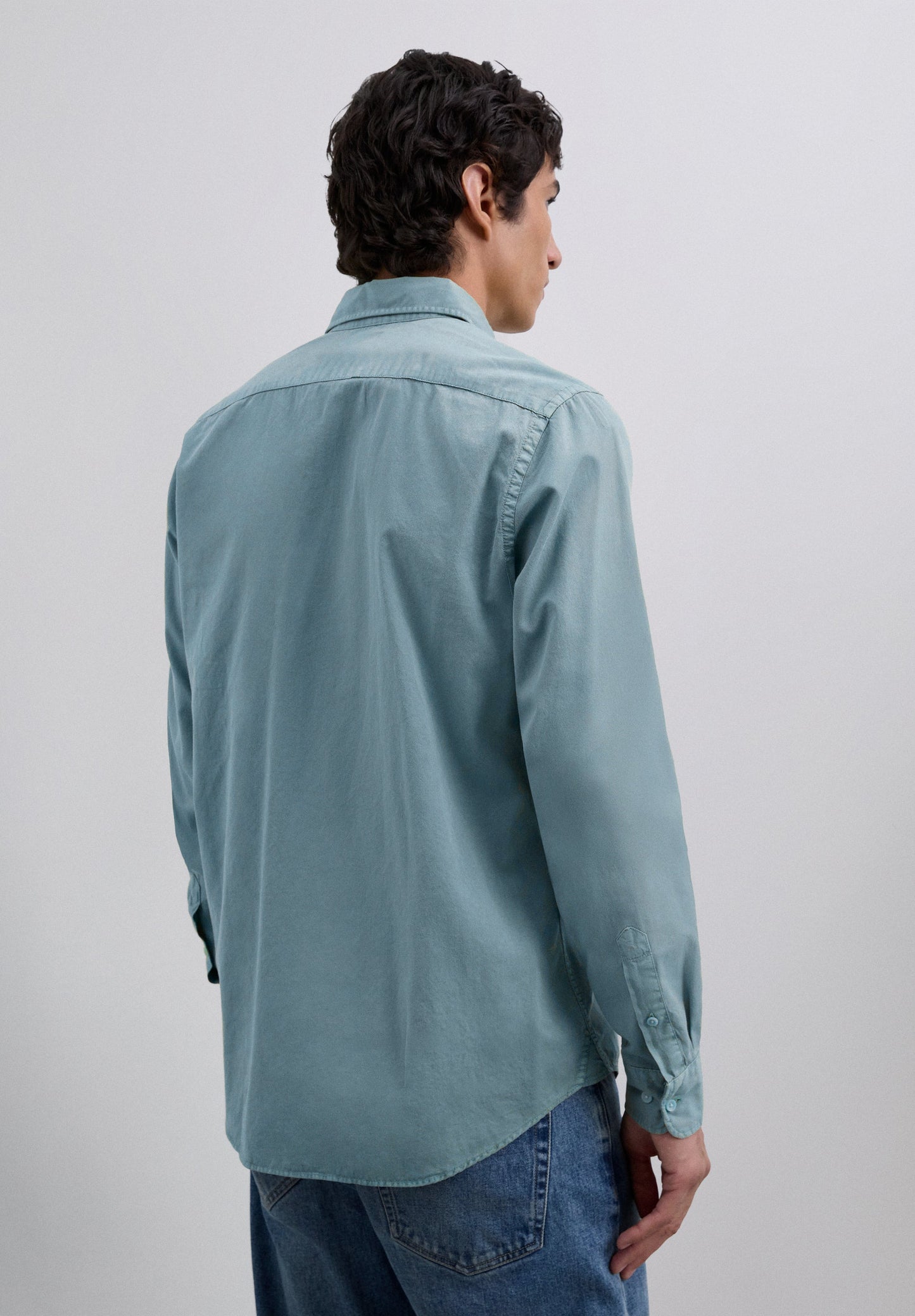 CAMISA REGULAR FIT BORDADA - Scalpers