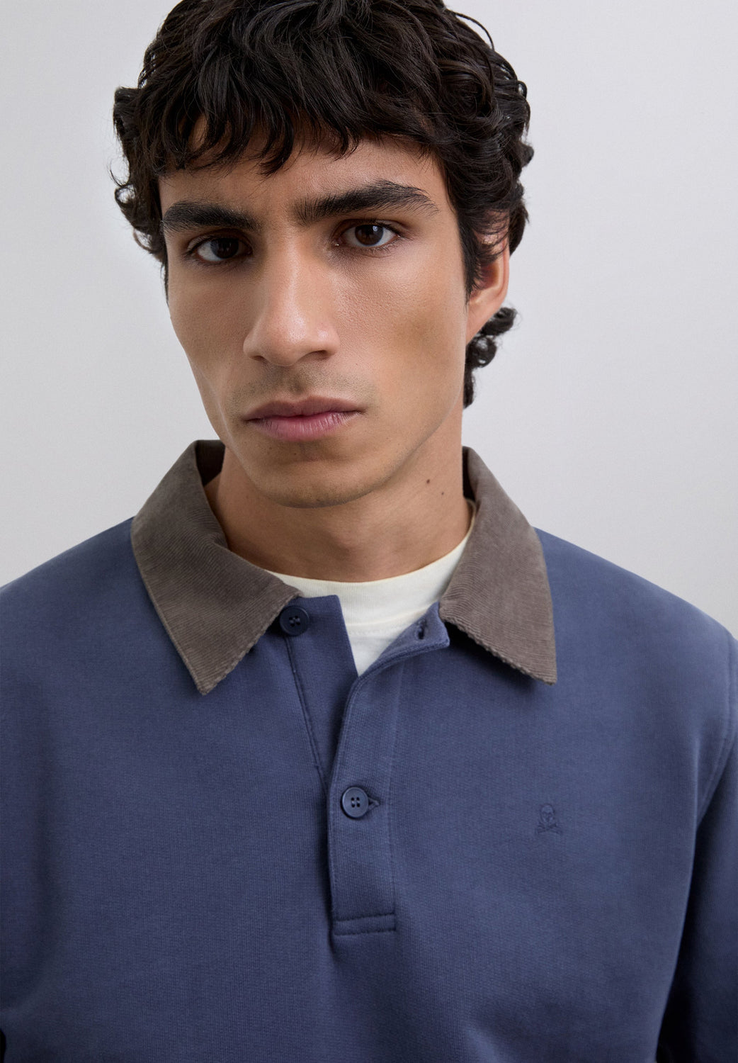 POLO BORDADO CUELLO PANA - Scalpers