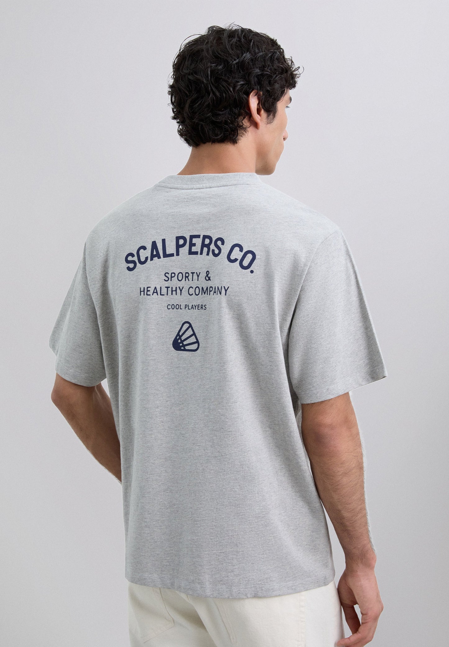 CAMISETA PRINT LOGO CONTRASTE - Scalpers
