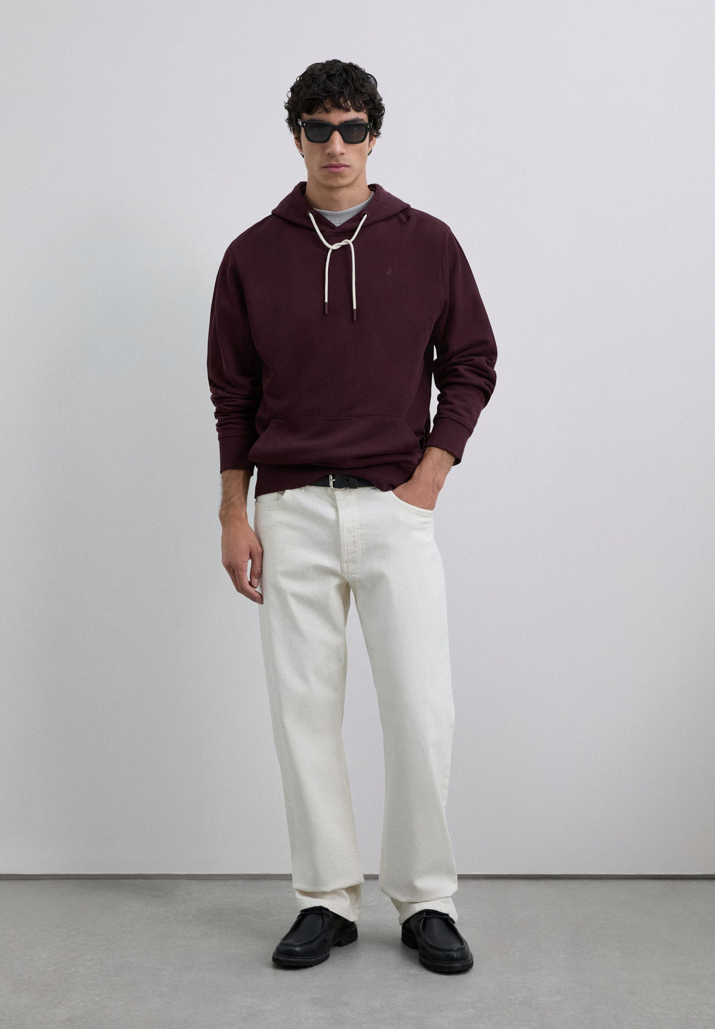 SUDADERA CAPUCHA BÁSICA BORDADA - Scalpers