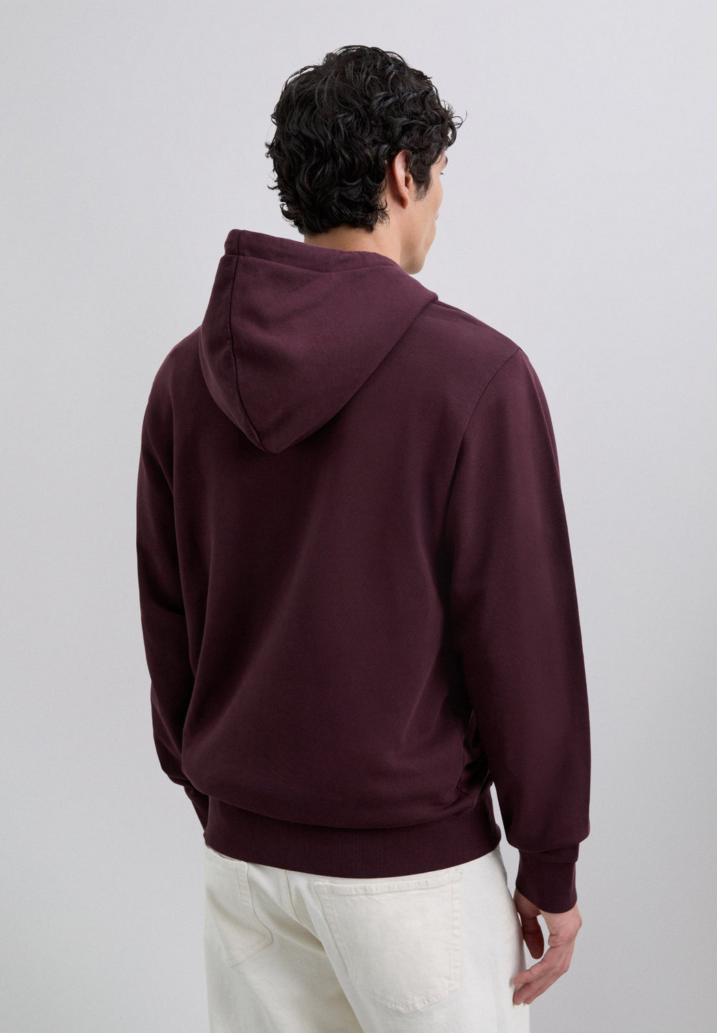 SUDADERA CAPUCHA BÁSICA BORDADA - Scalpers