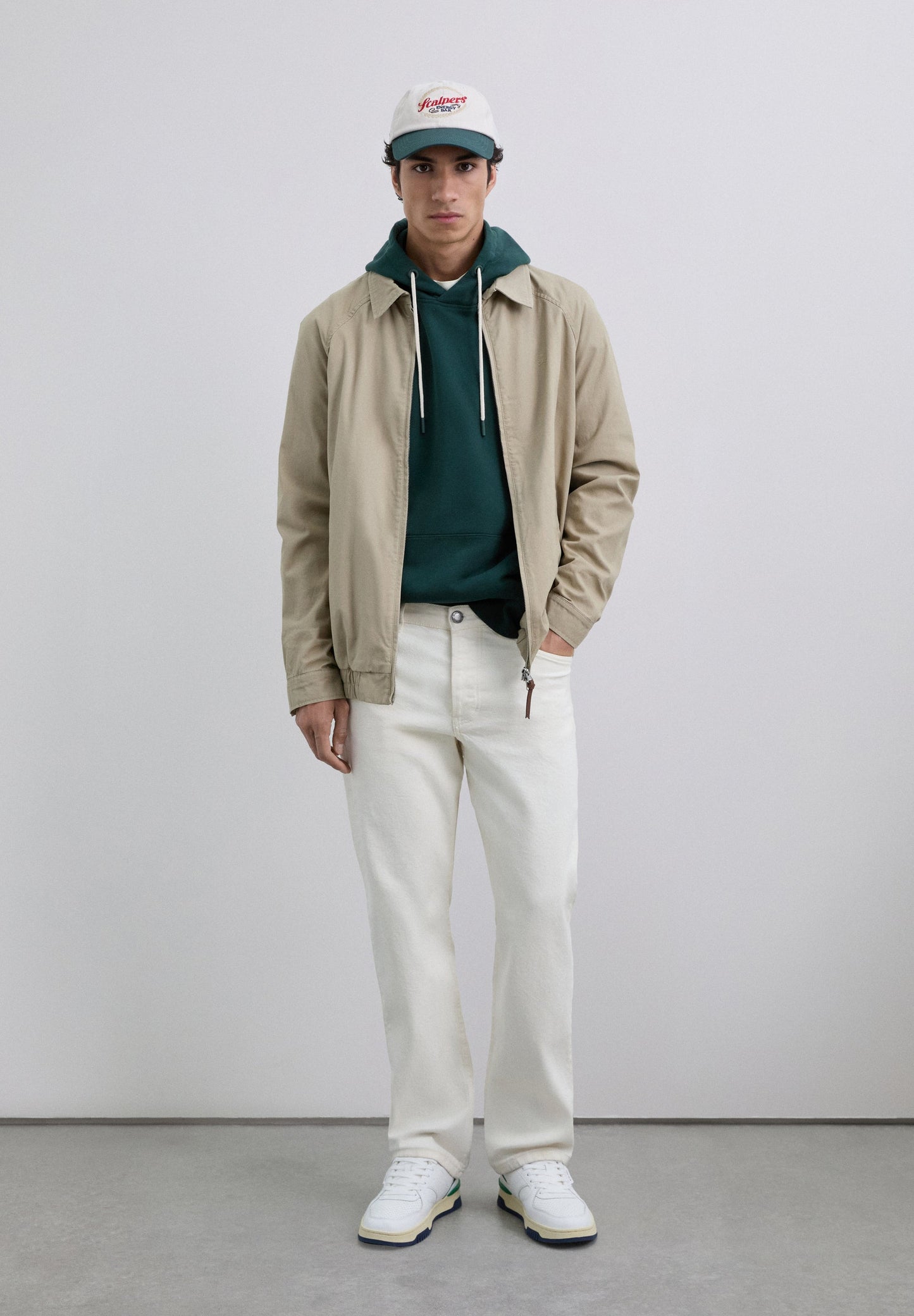 POLERÓN CAPUCHA BÁSICA BORDADA