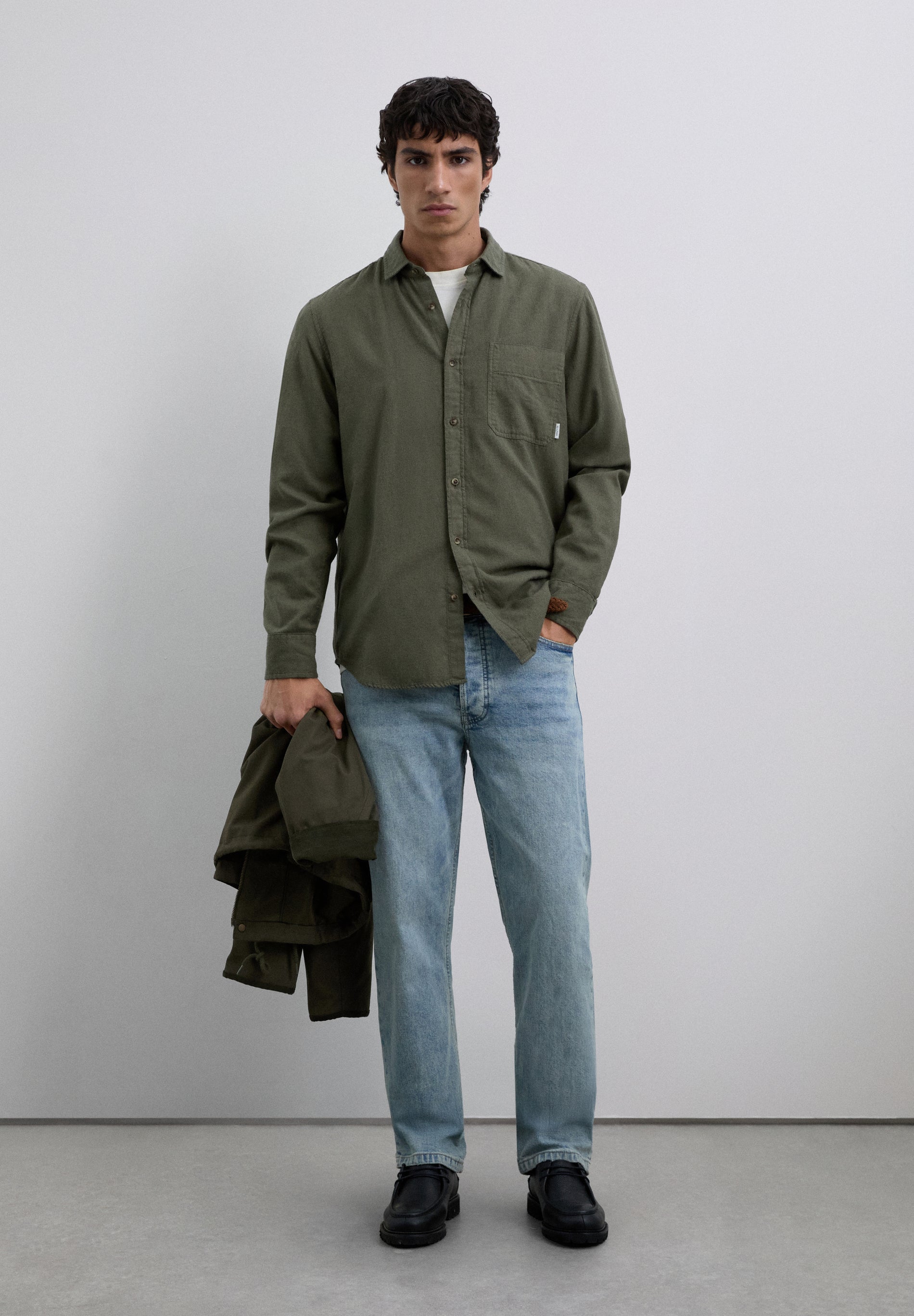 SOBRECAMISA BOLSILLO REGULAR FIT