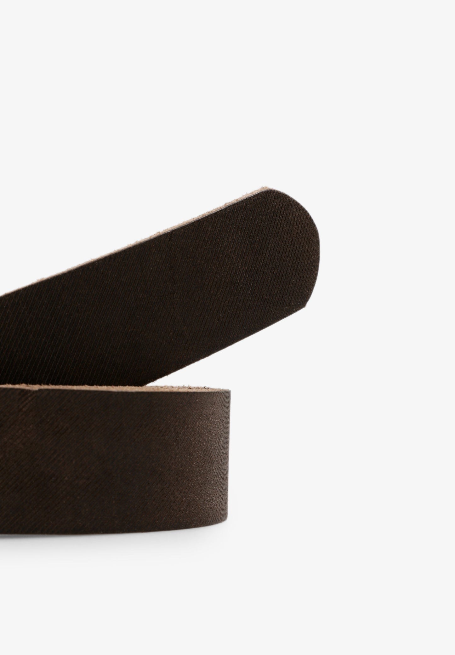 CINTURON PIEL TEXTURA RAYAS - Scalpers