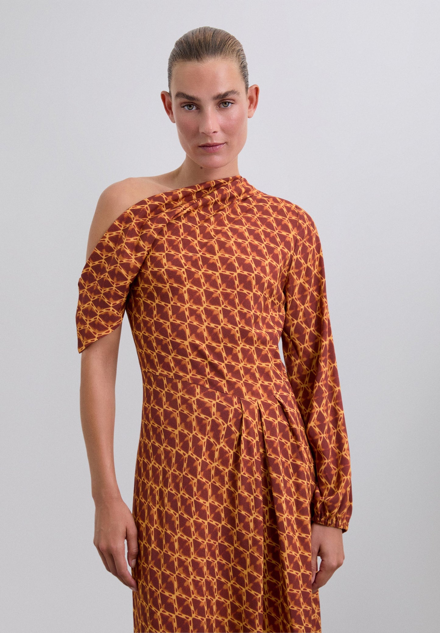 VESTIDO PRINT ESCOTE ASIMÉTRICO - Scalpers