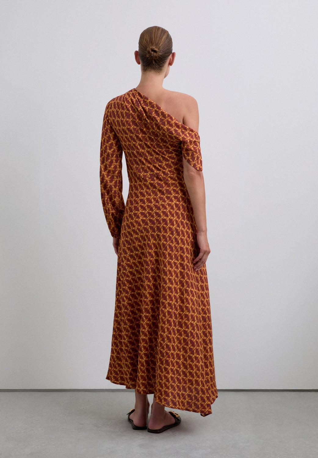 VESTIDO PRINT ESCOTE ASIMÉTRICO - Scalpers