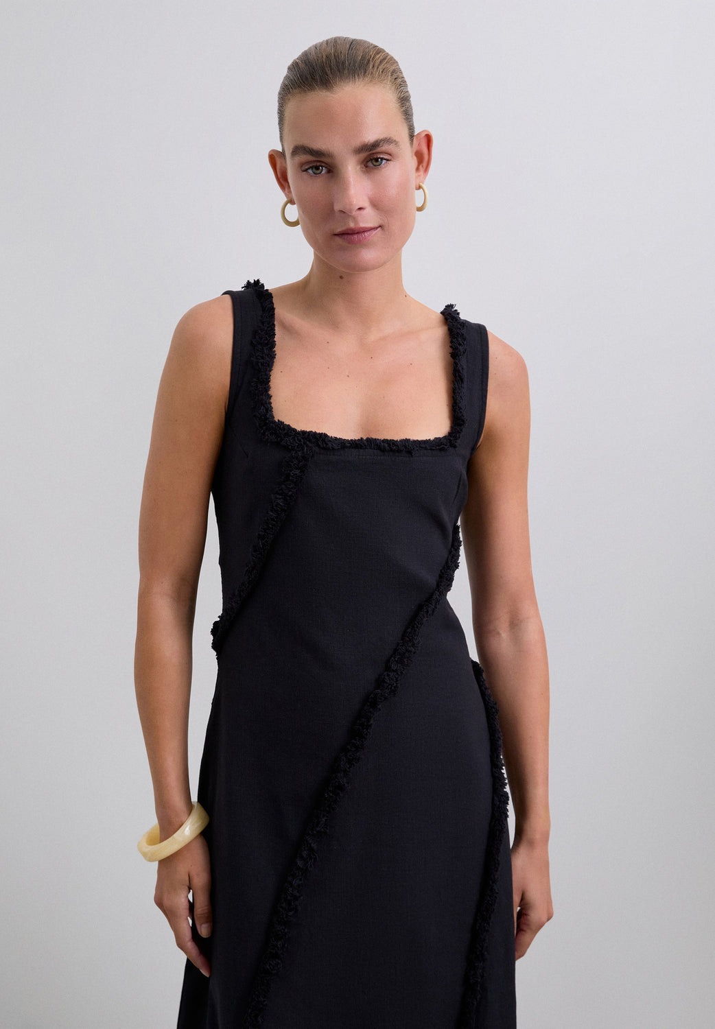 VESTIDO FLECOS DESPUNTADOS - Scalpers