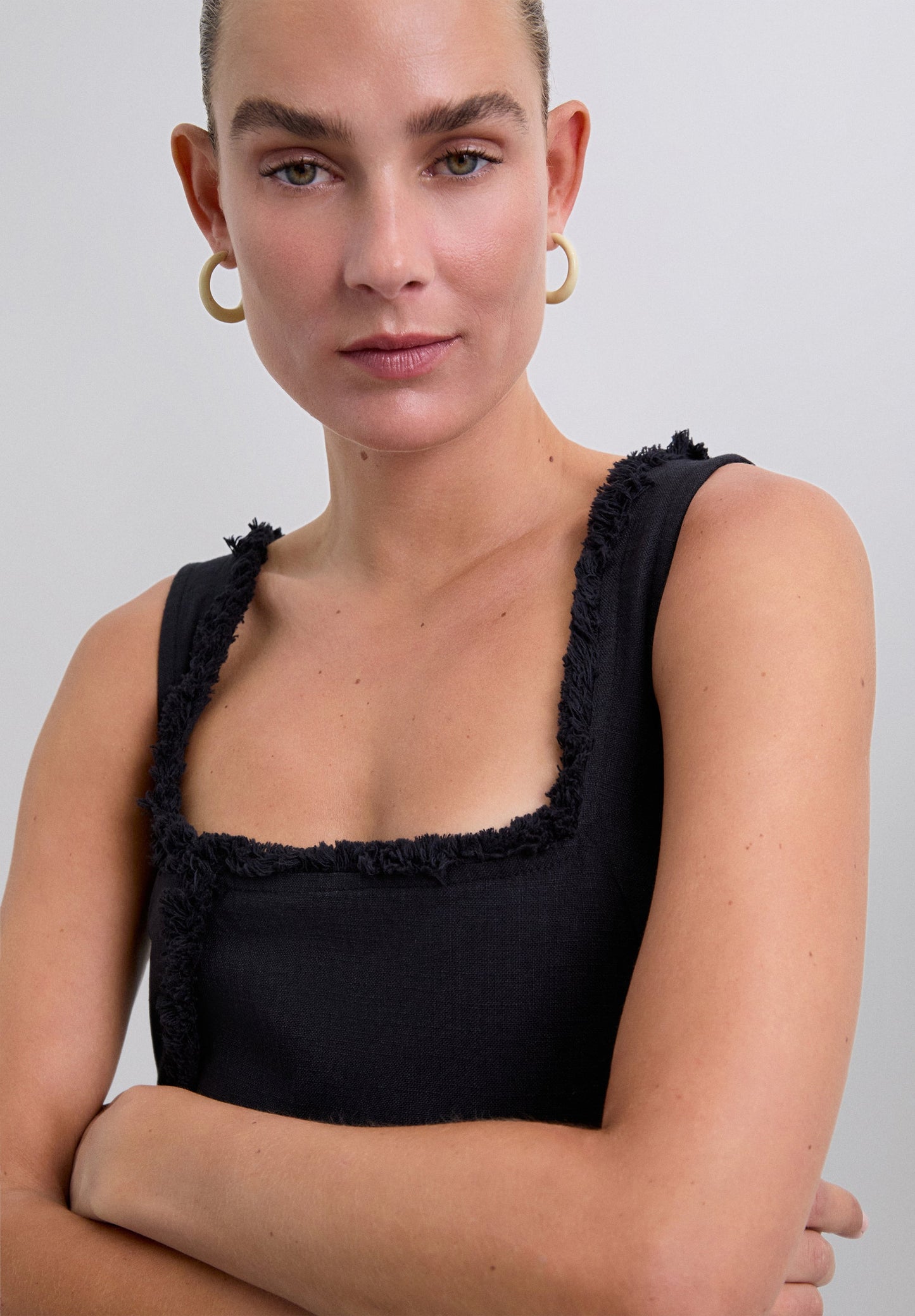 VESTIDO FLECOS DESPUNTADOS - Scalpers