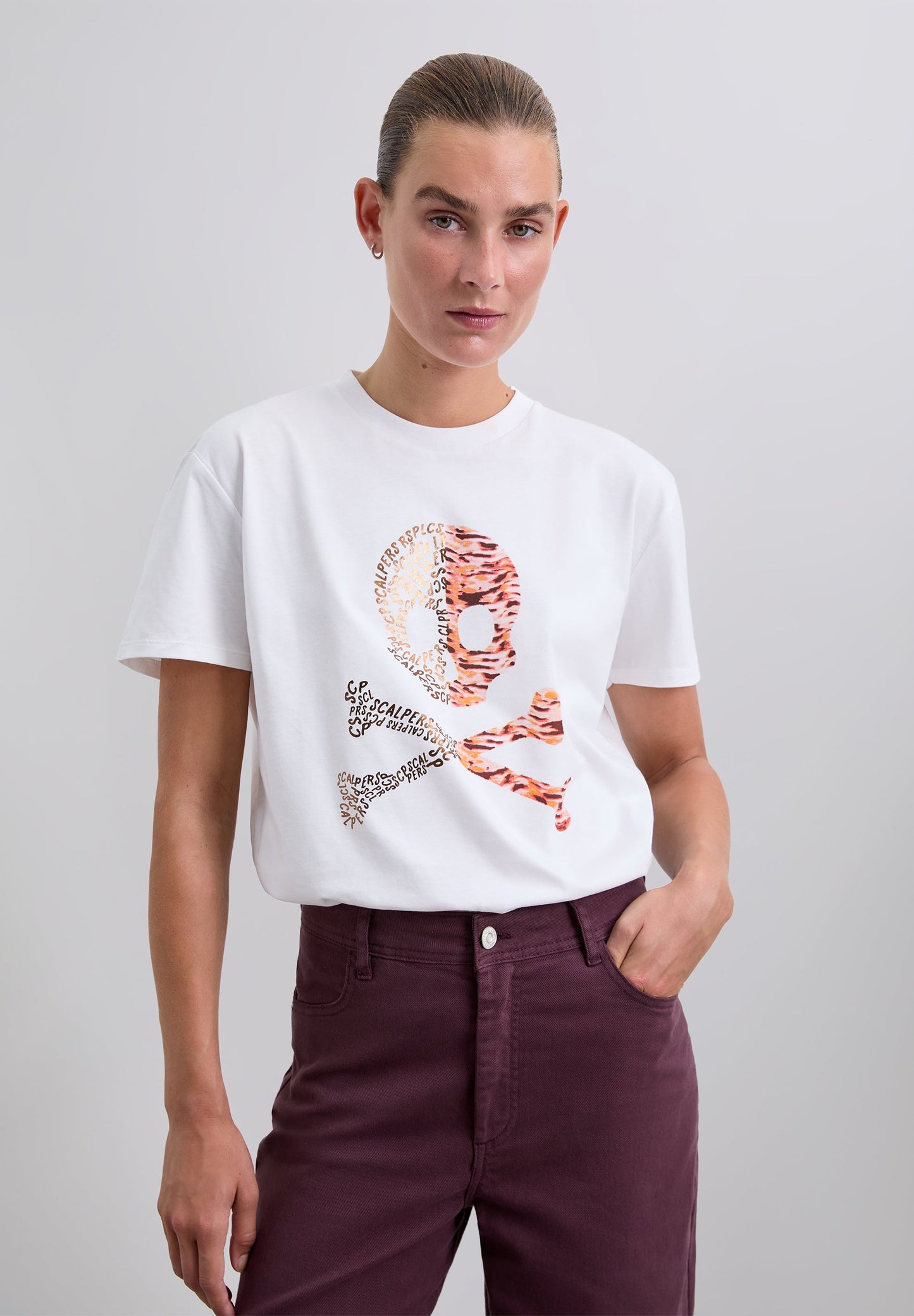 POLERA LOGO CALAVERA PRINT