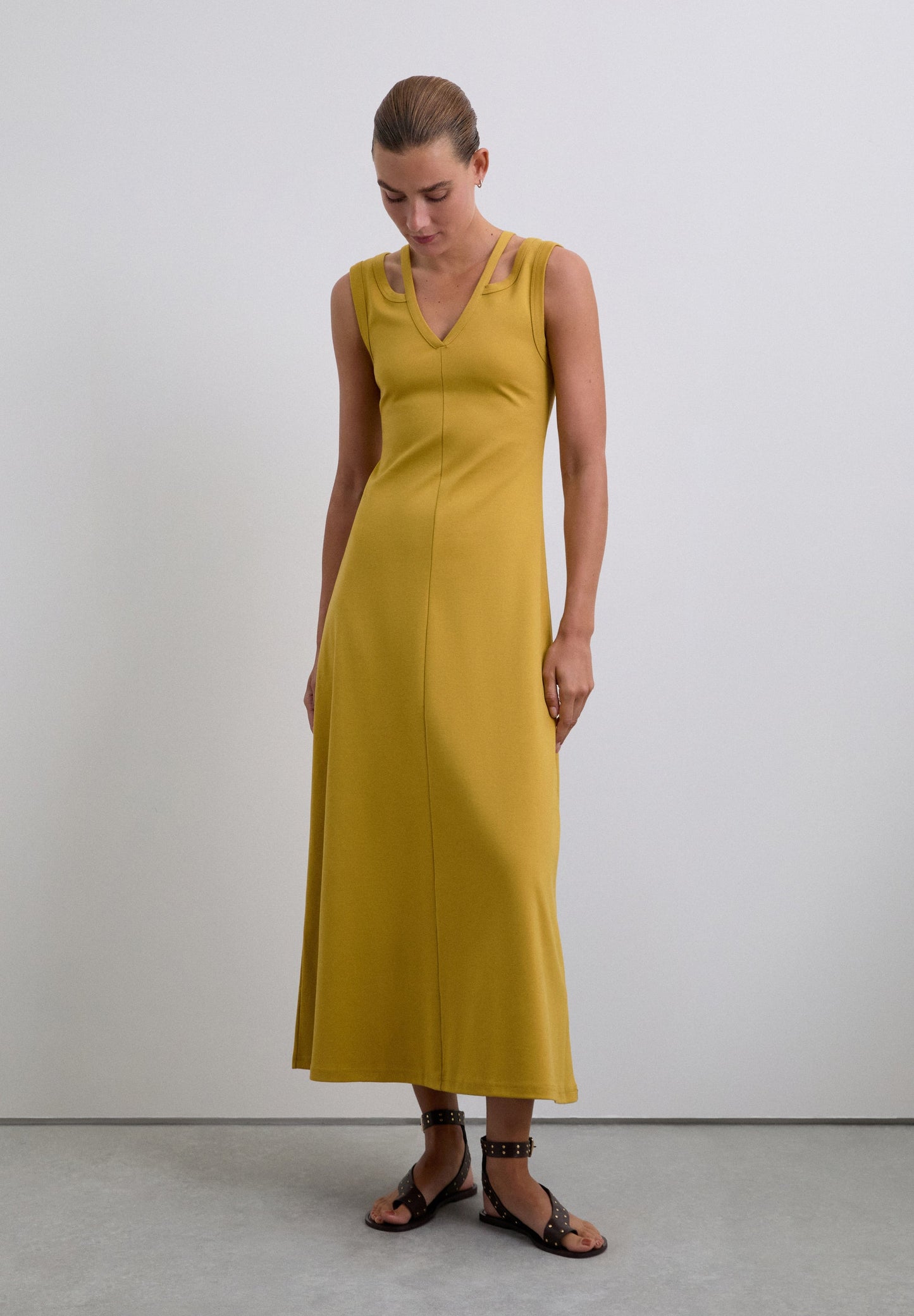 VESTIDO MIDI CUT OUT - Scalpers