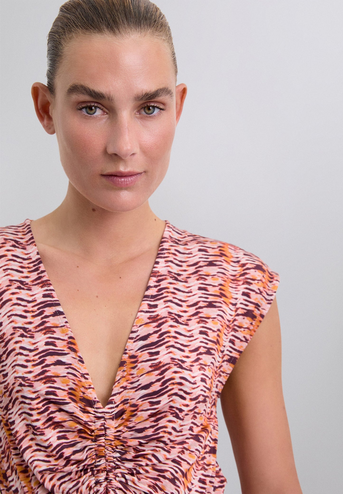VESTIDO ESTAMPADO CUT OUT - Scalpers