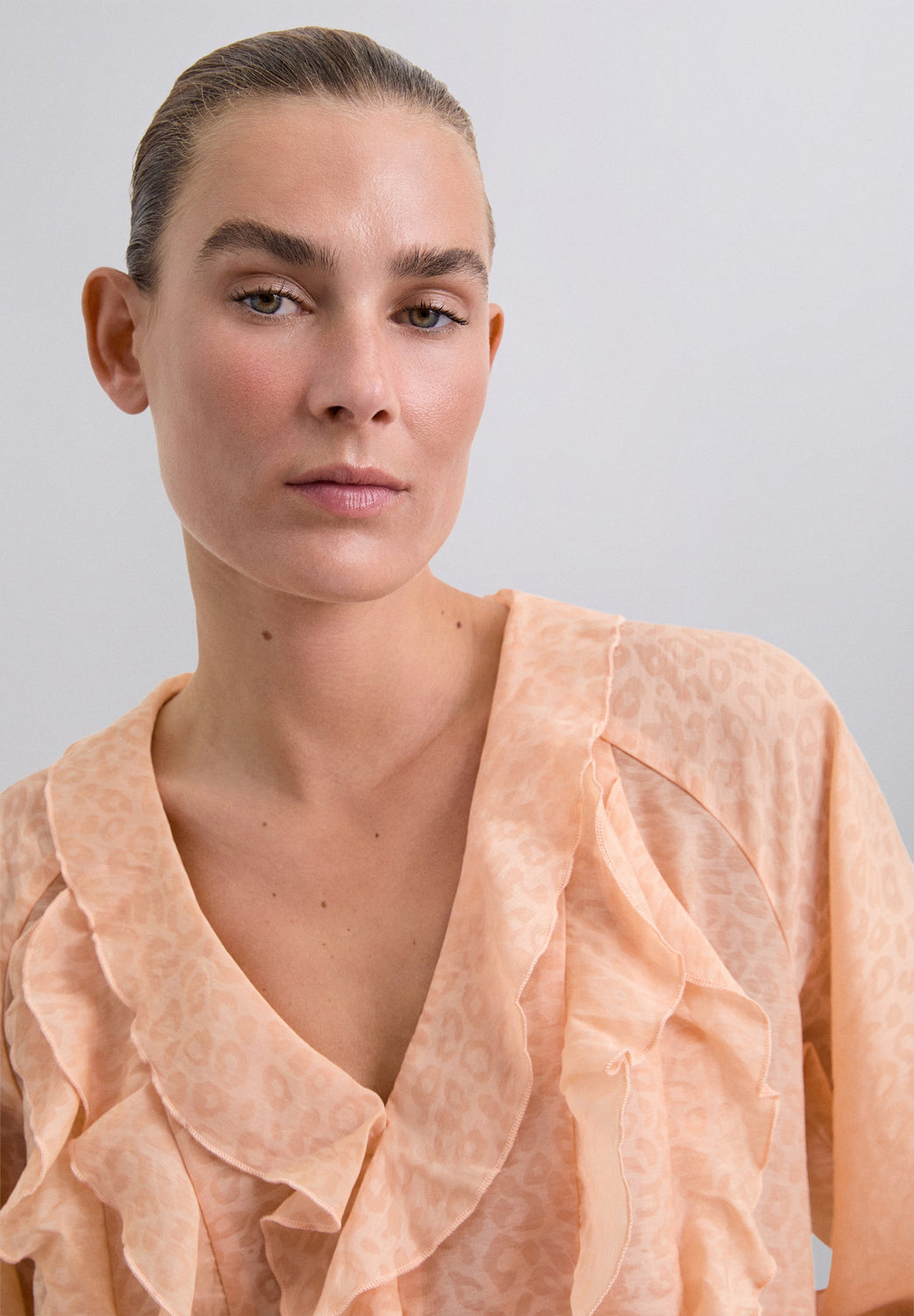 BLUSA VOLANTES ANIMAL PRINT - Scalpers