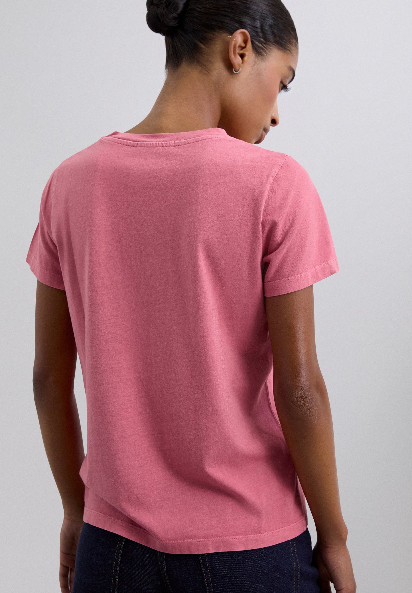 POLERA BÁSICA CALAVERA