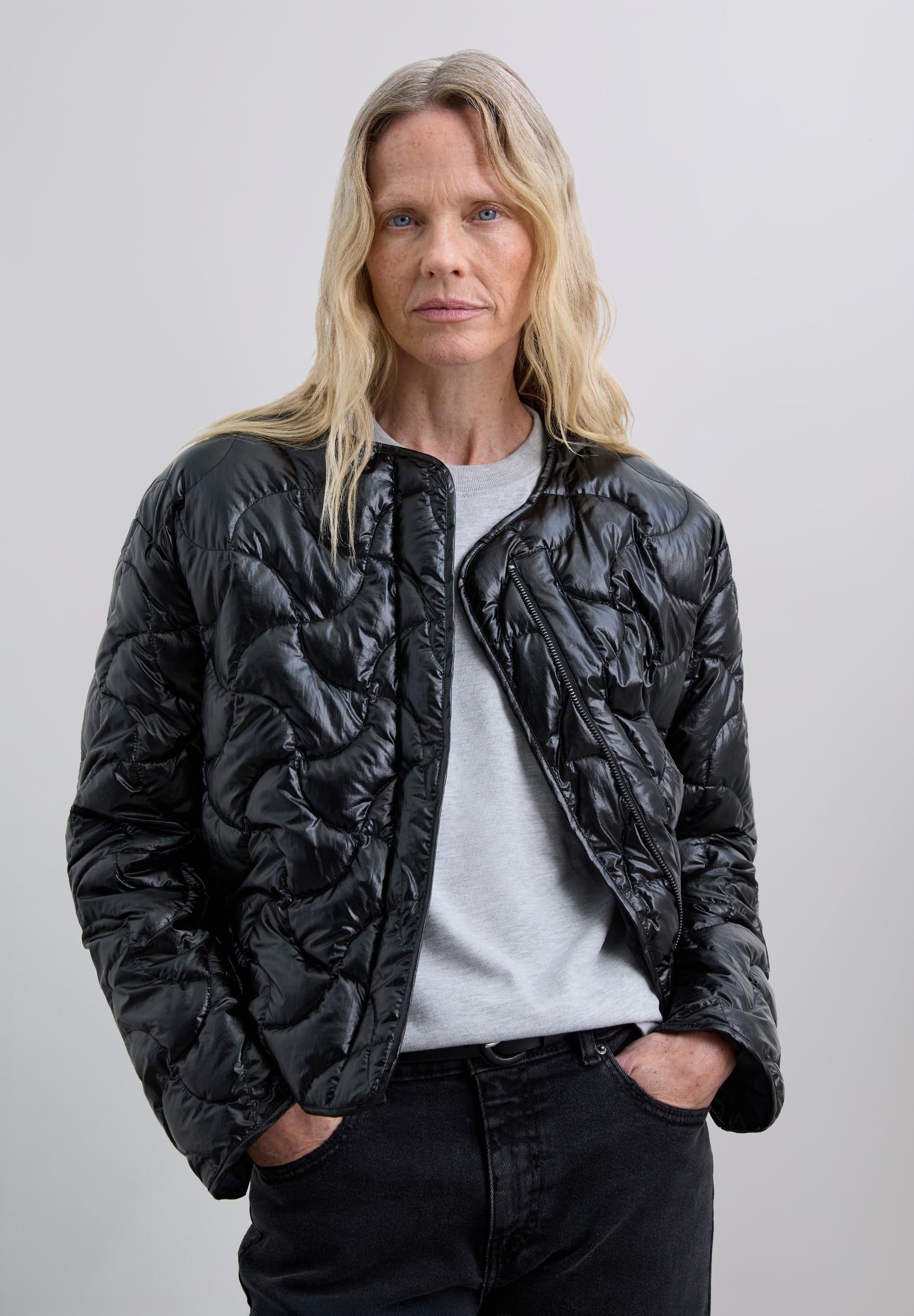 CHAQUETA ACOLCHADA CORTE REGULAR